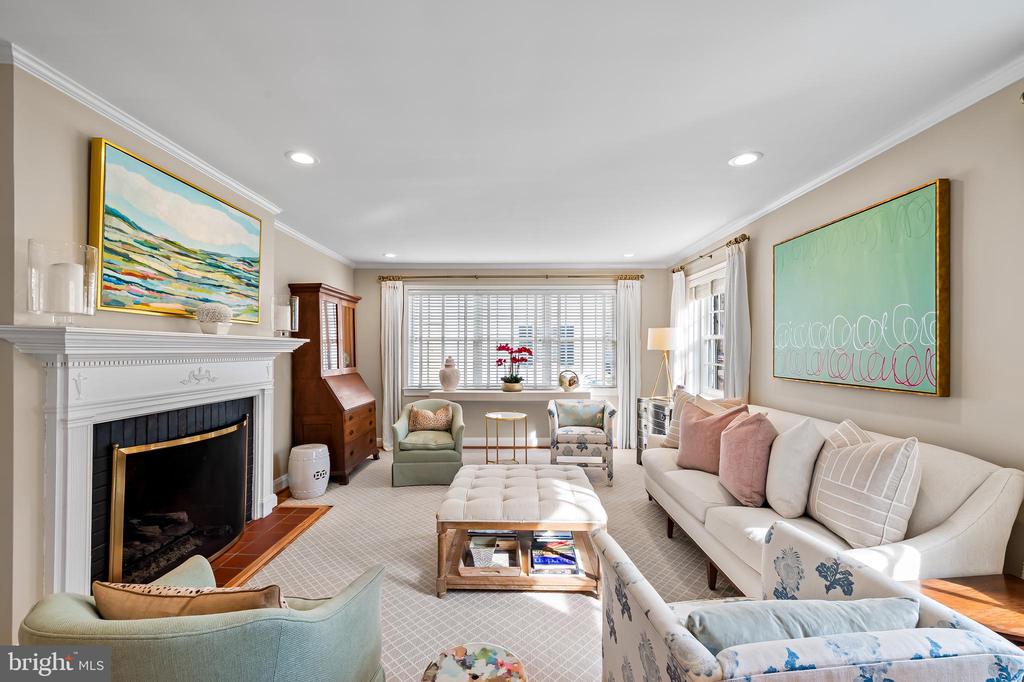 5700 GREENLEAF ROAD