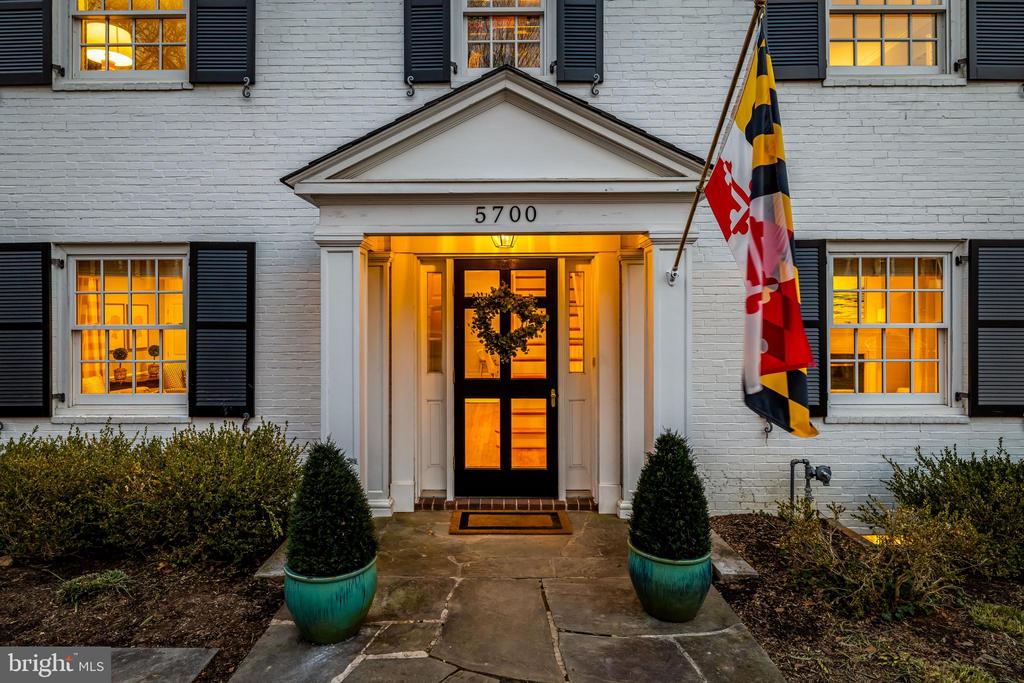 5700 GREENLEAF ROAD