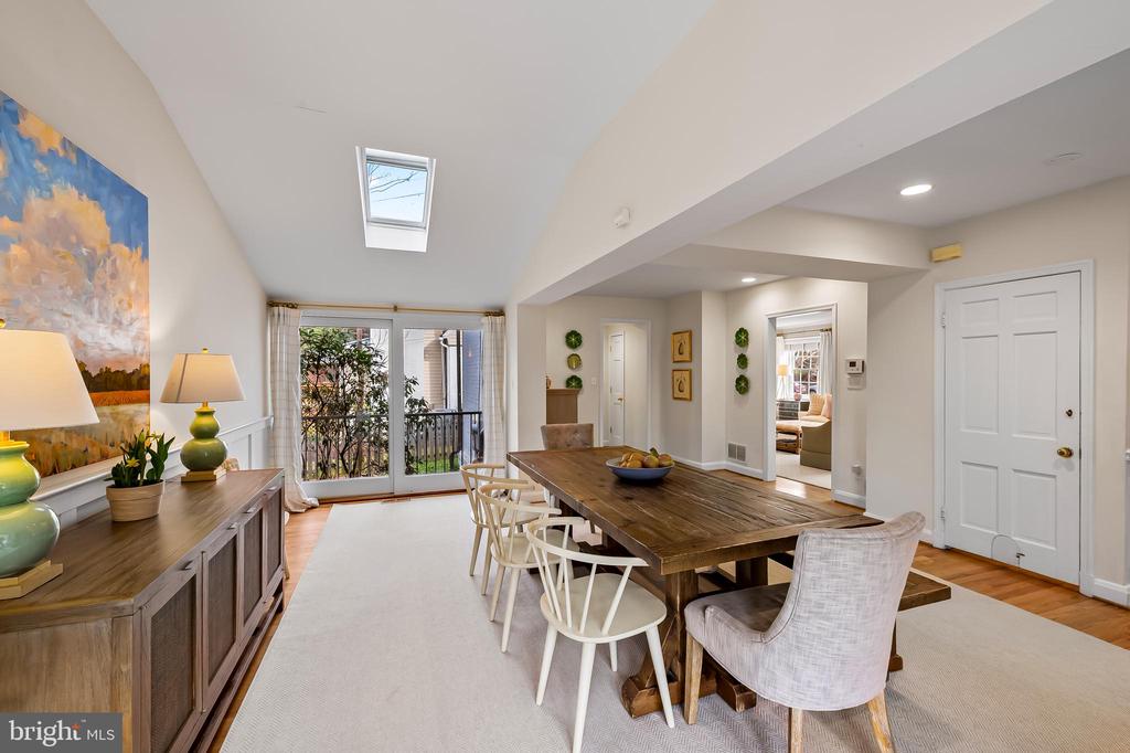 5700 GREENLEAF ROAD