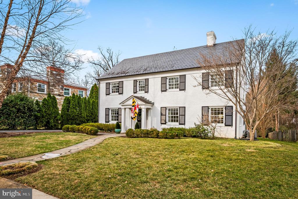5700 GREENLEAF ROAD