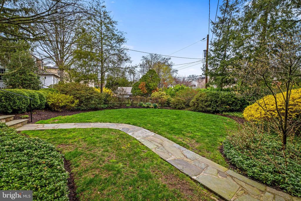 212 WITHERSPOON ROAD