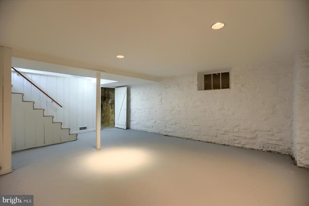 115 WITHERSPOON ROAD