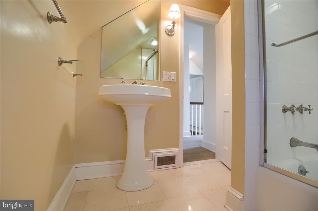115 WITHERSPOON ROAD