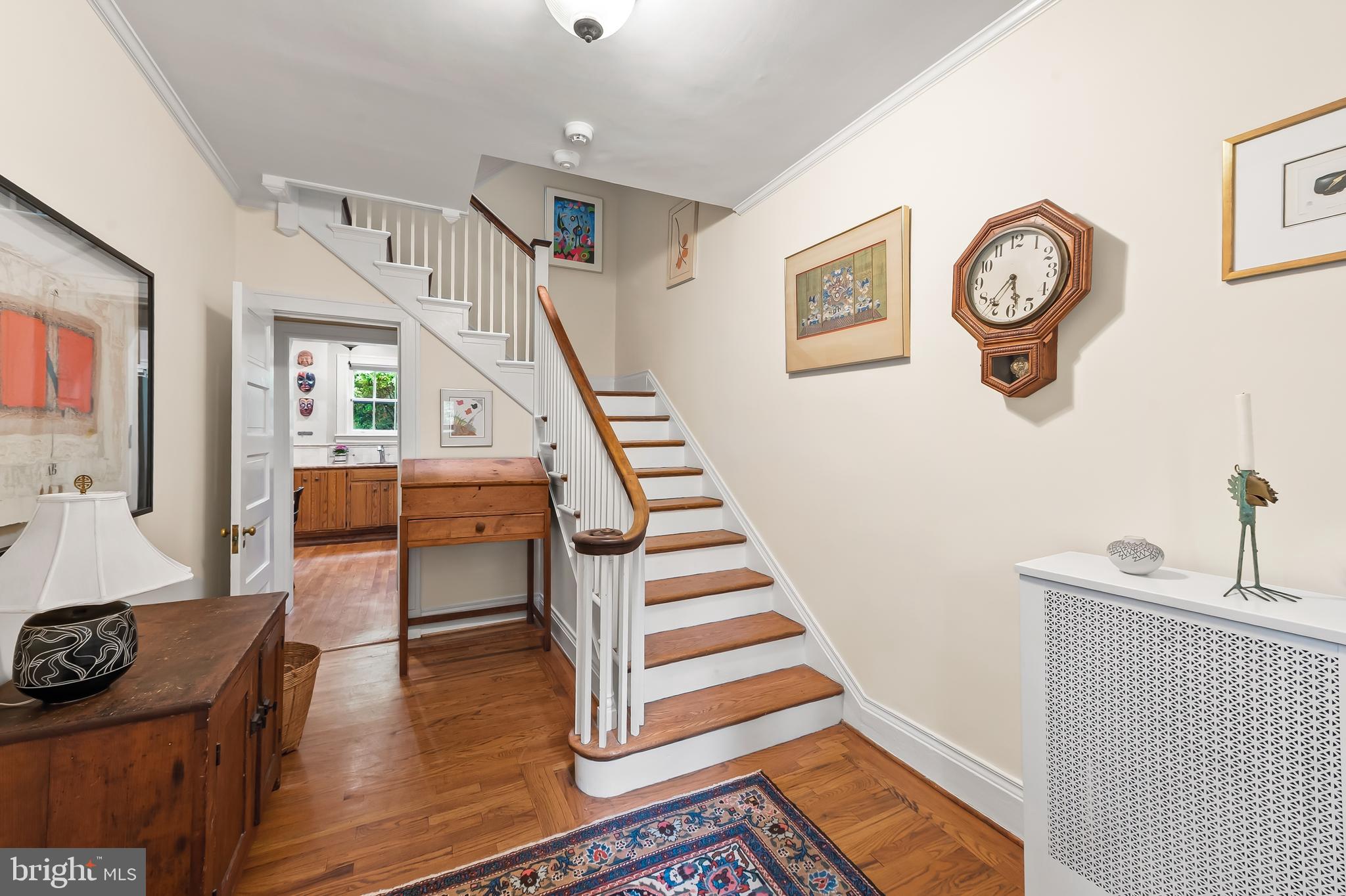 614 W UNIVERSITY PARKWAY