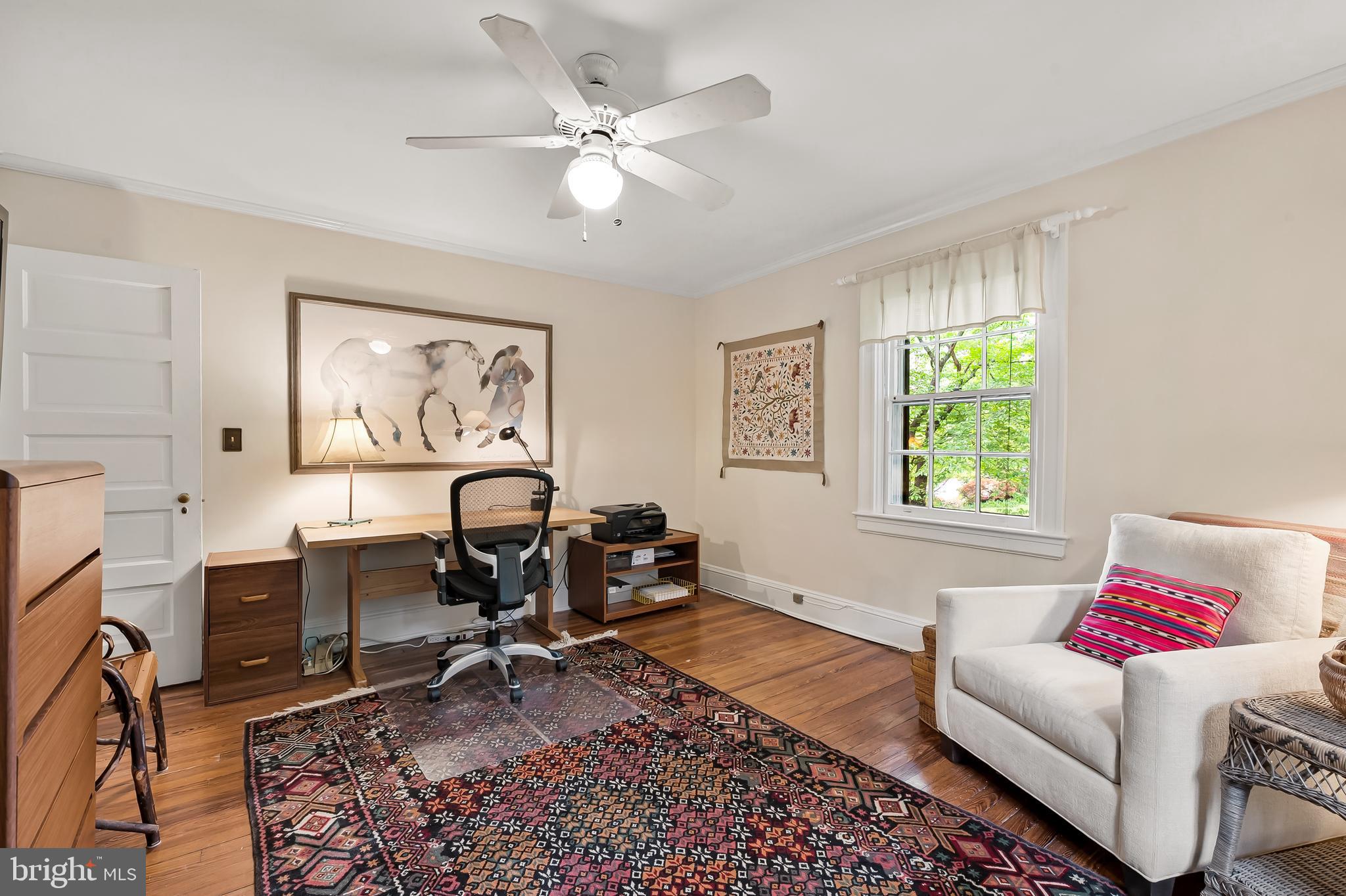 614 W UNIVERSITY PARKWAY