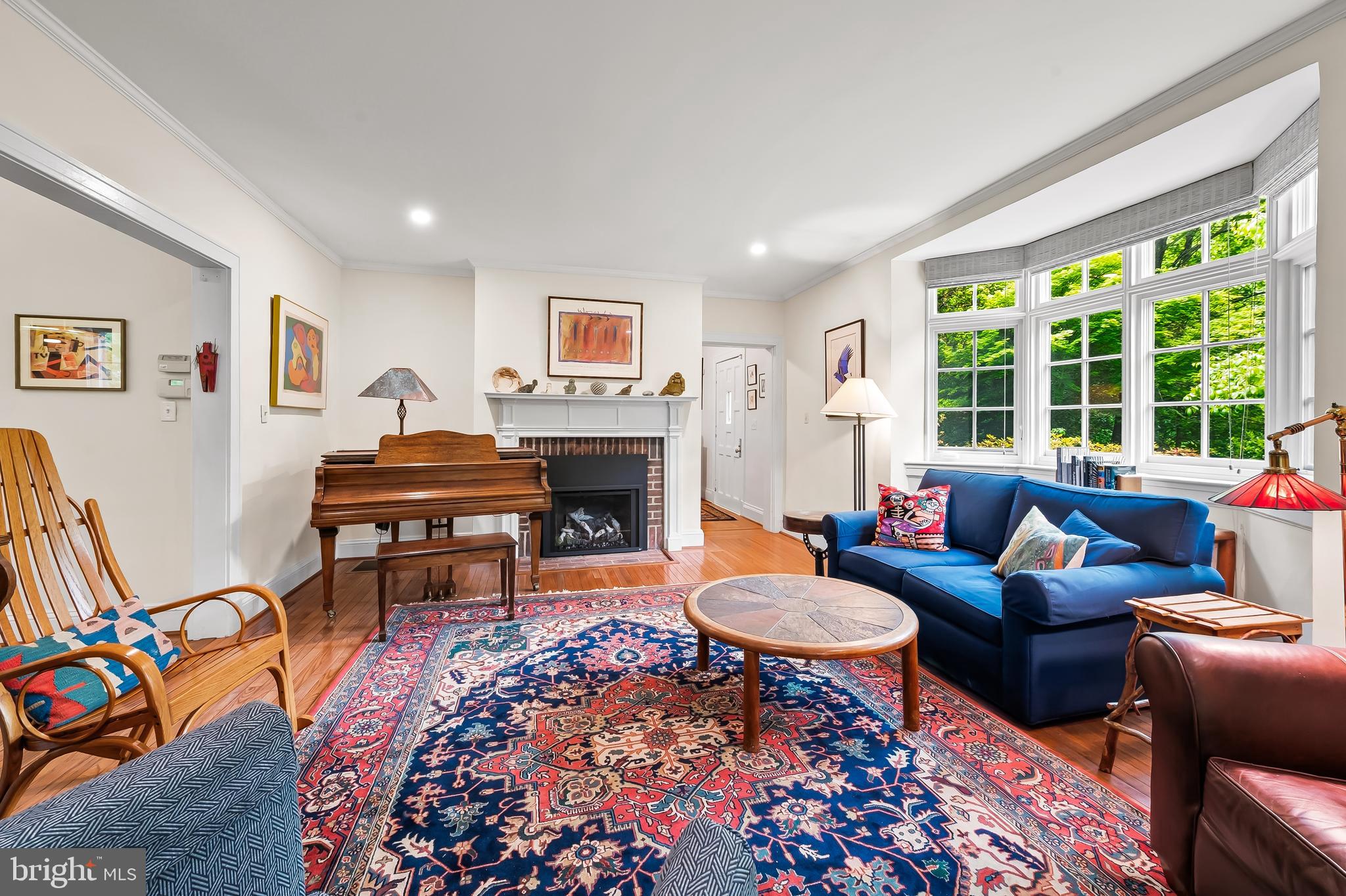 614 W UNIVERSITY PARKWAY