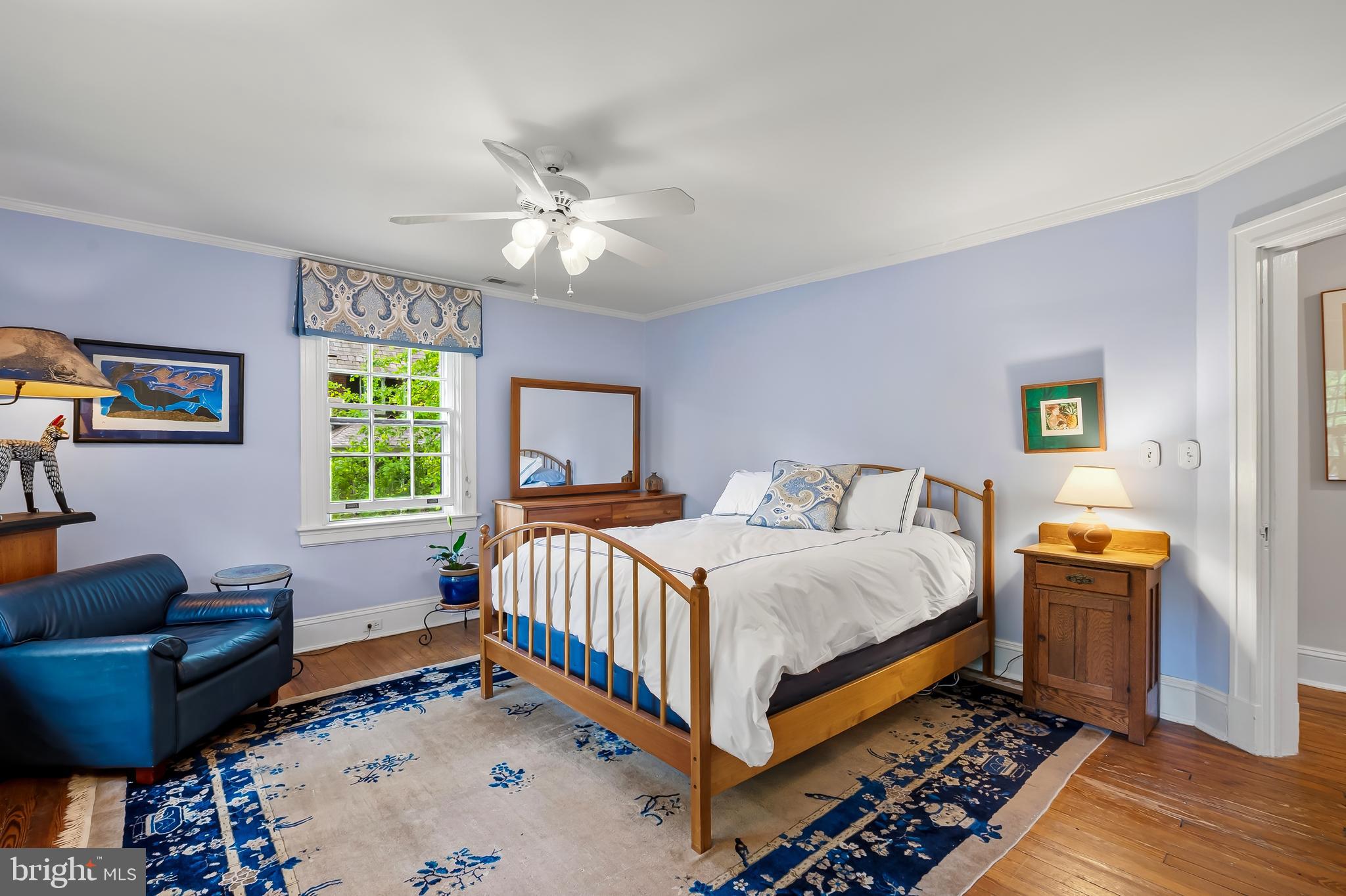 614 W UNIVERSITY PARKWAY