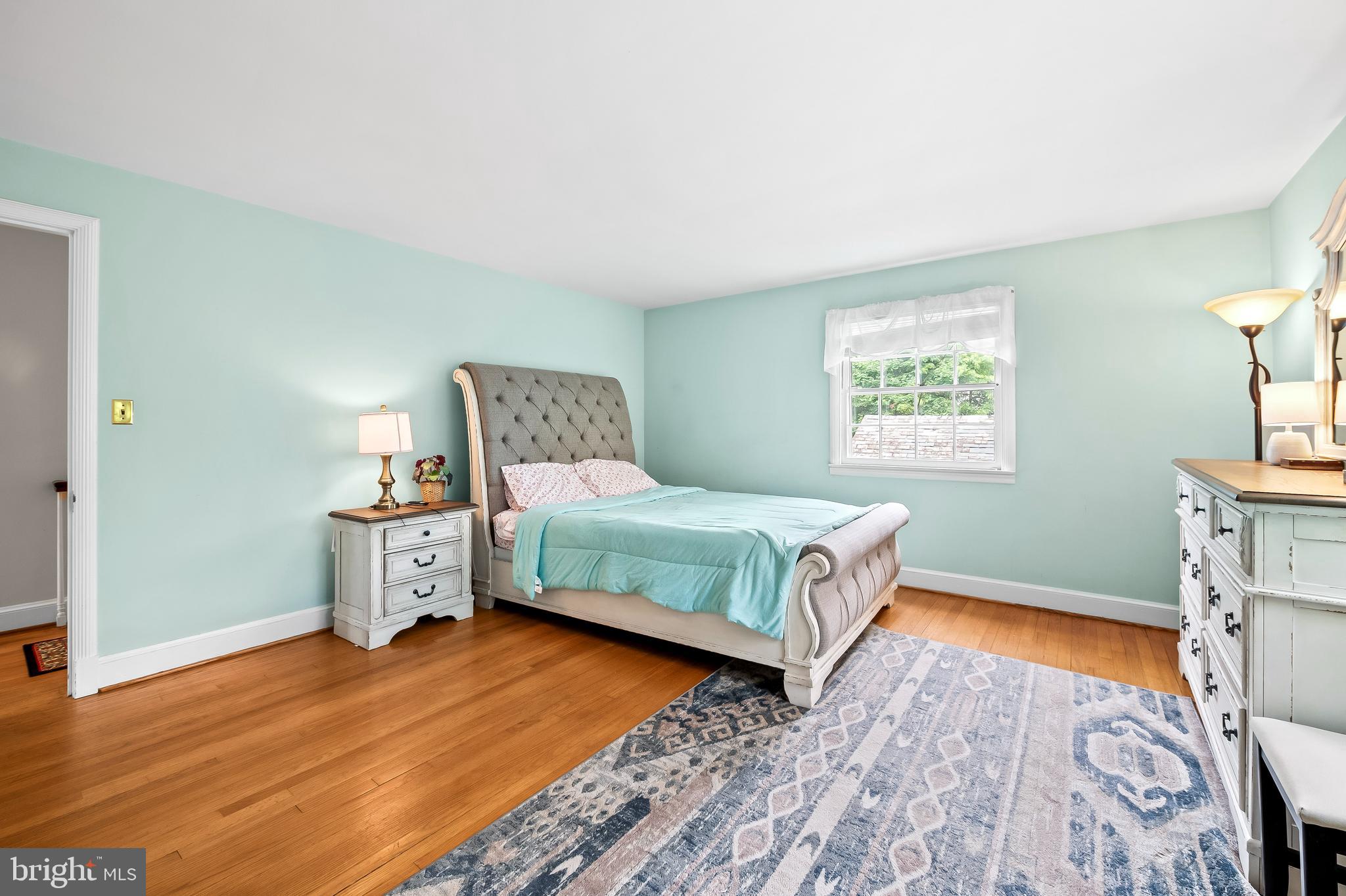 5113 N CHARLES STREET