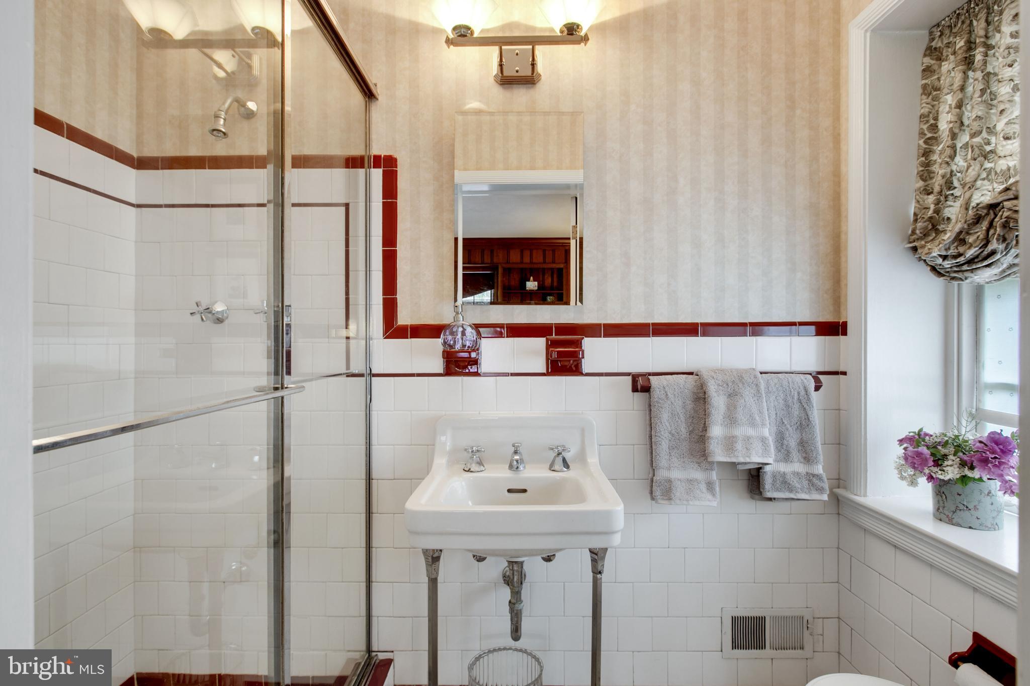 5113 N CHARLES STREET