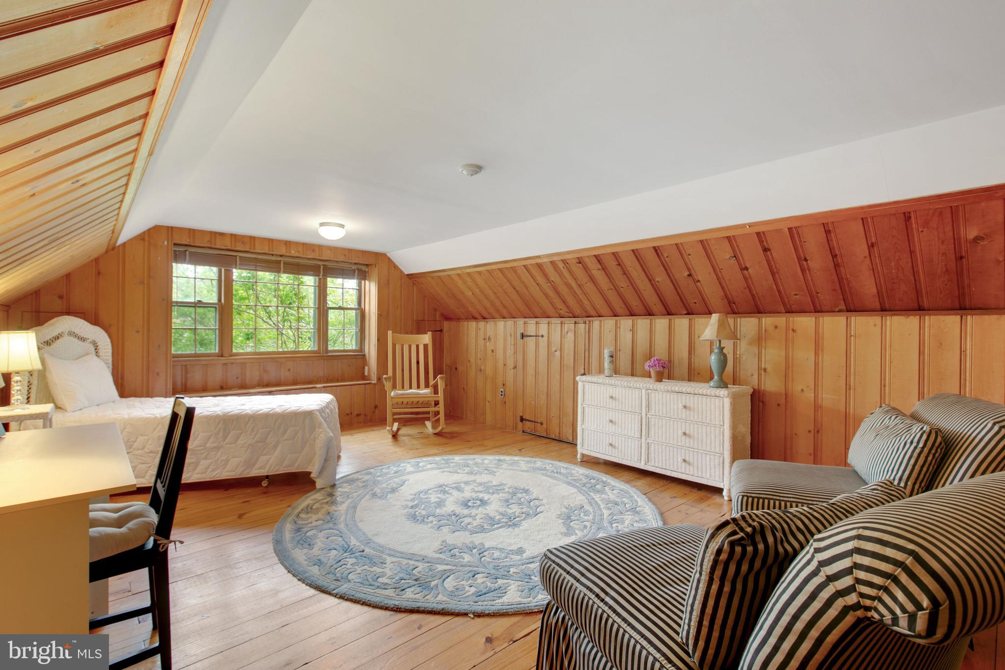 5113 N CHARLES STREET