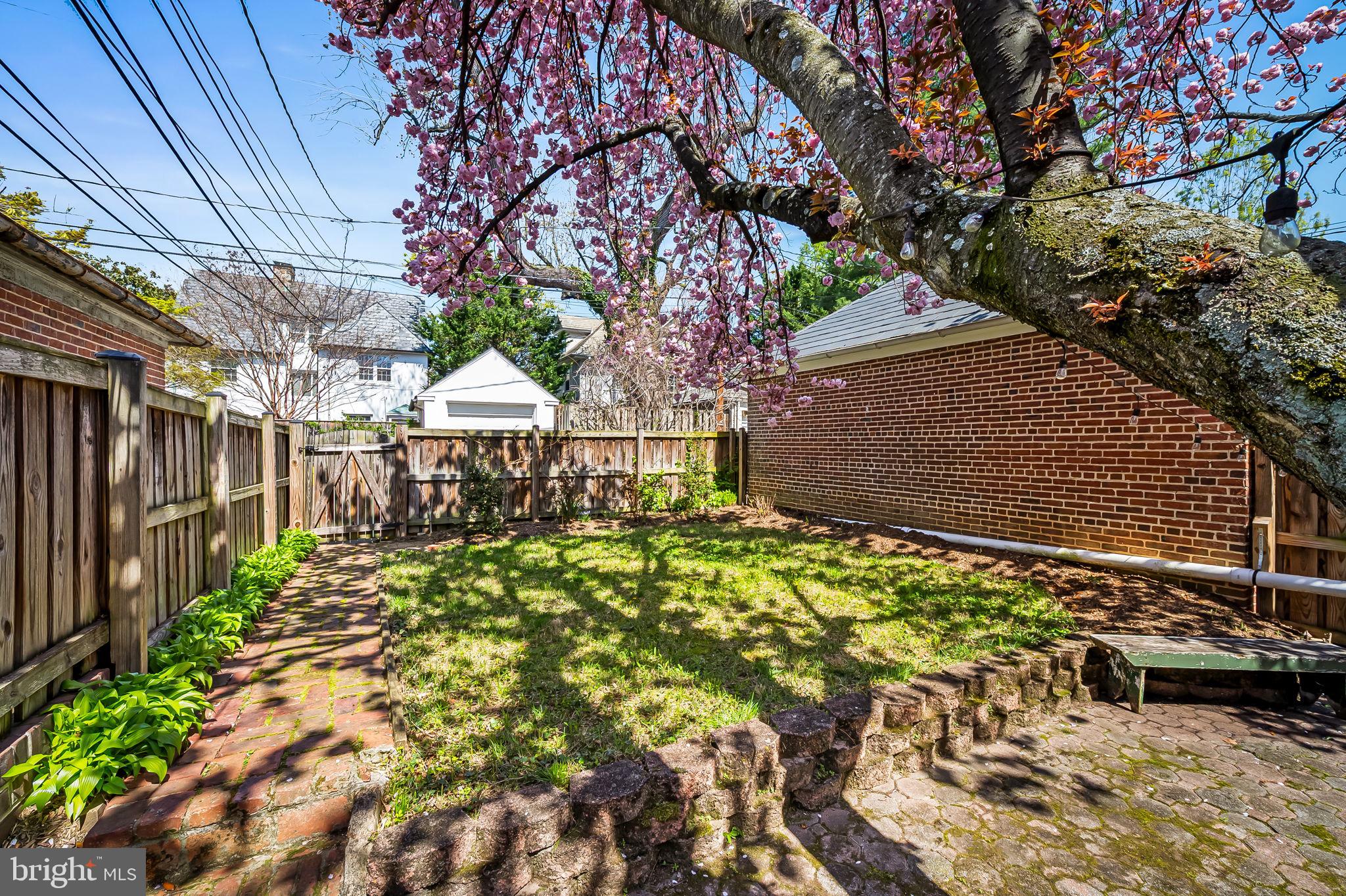 222 HOMEWOOD TERRACE