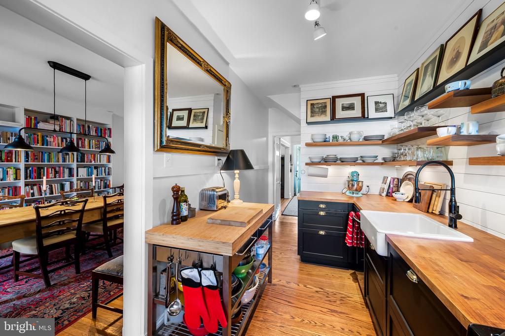 222 HOMEWOOD TERRACE