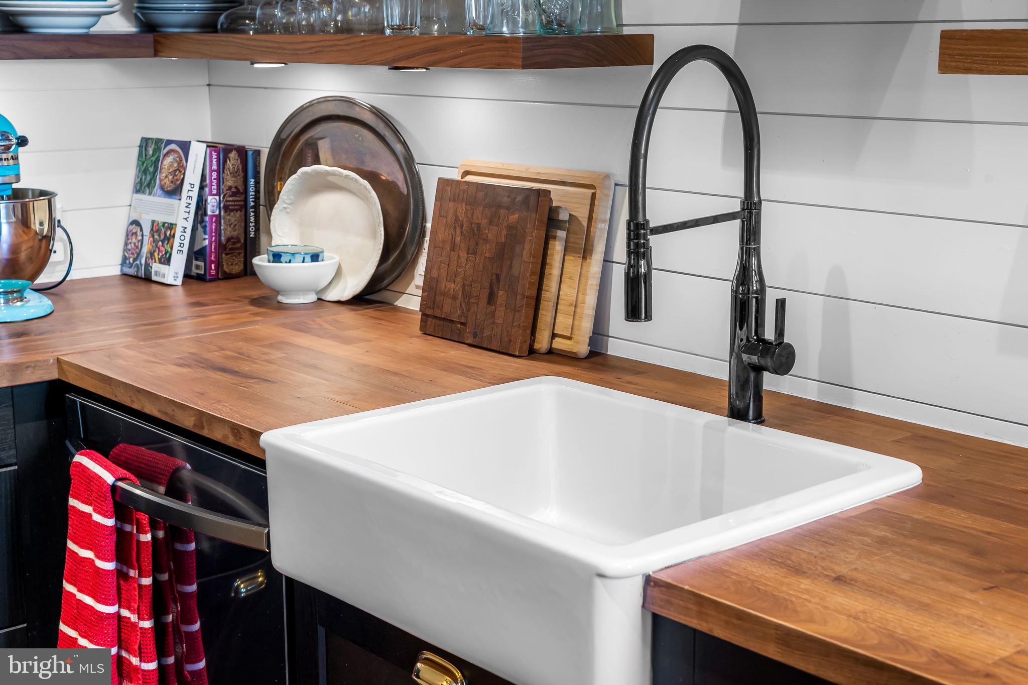 222 HOMEWOOD TERRACE