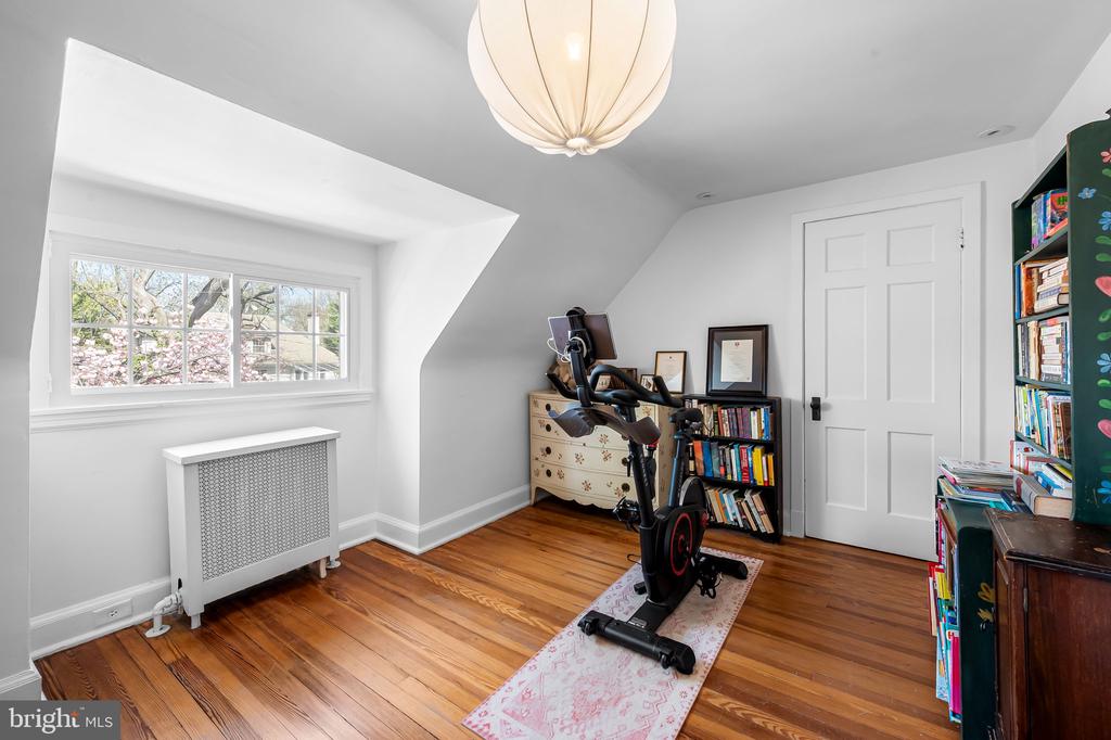 222 HOMEWOOD TERRACE