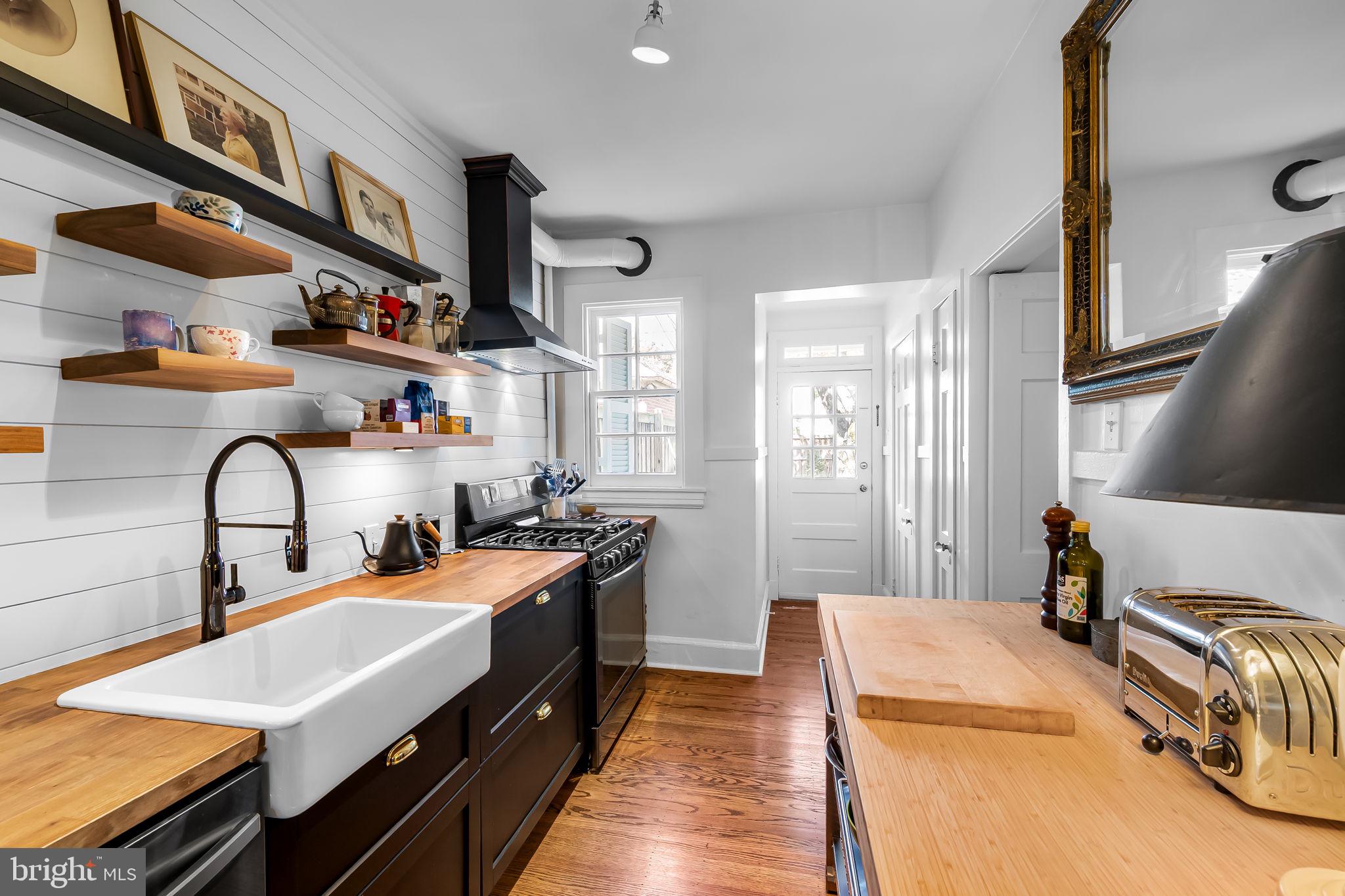 222 HOMEWOOD TERRACE