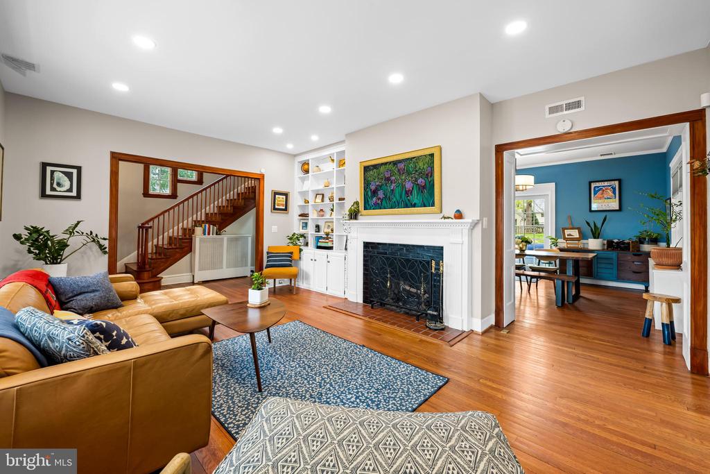 310 THORNHILL ROAD