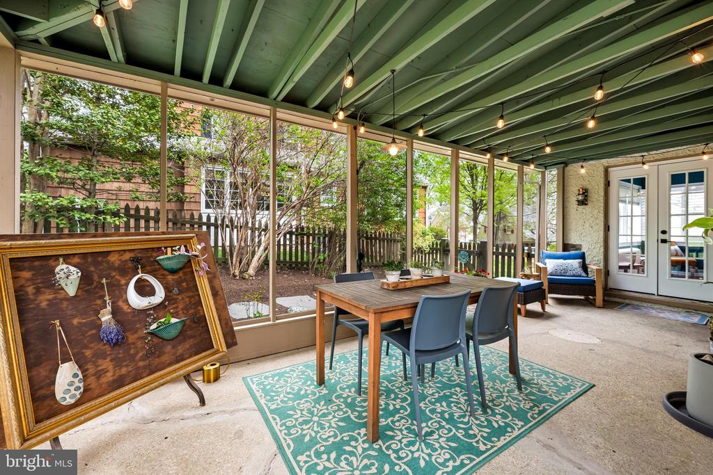 310 THORNHILL ROAD