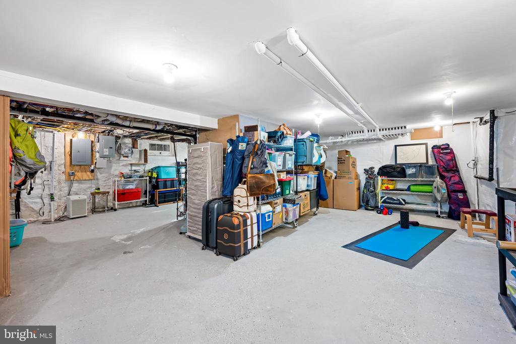 310 THORNHILL ROAD