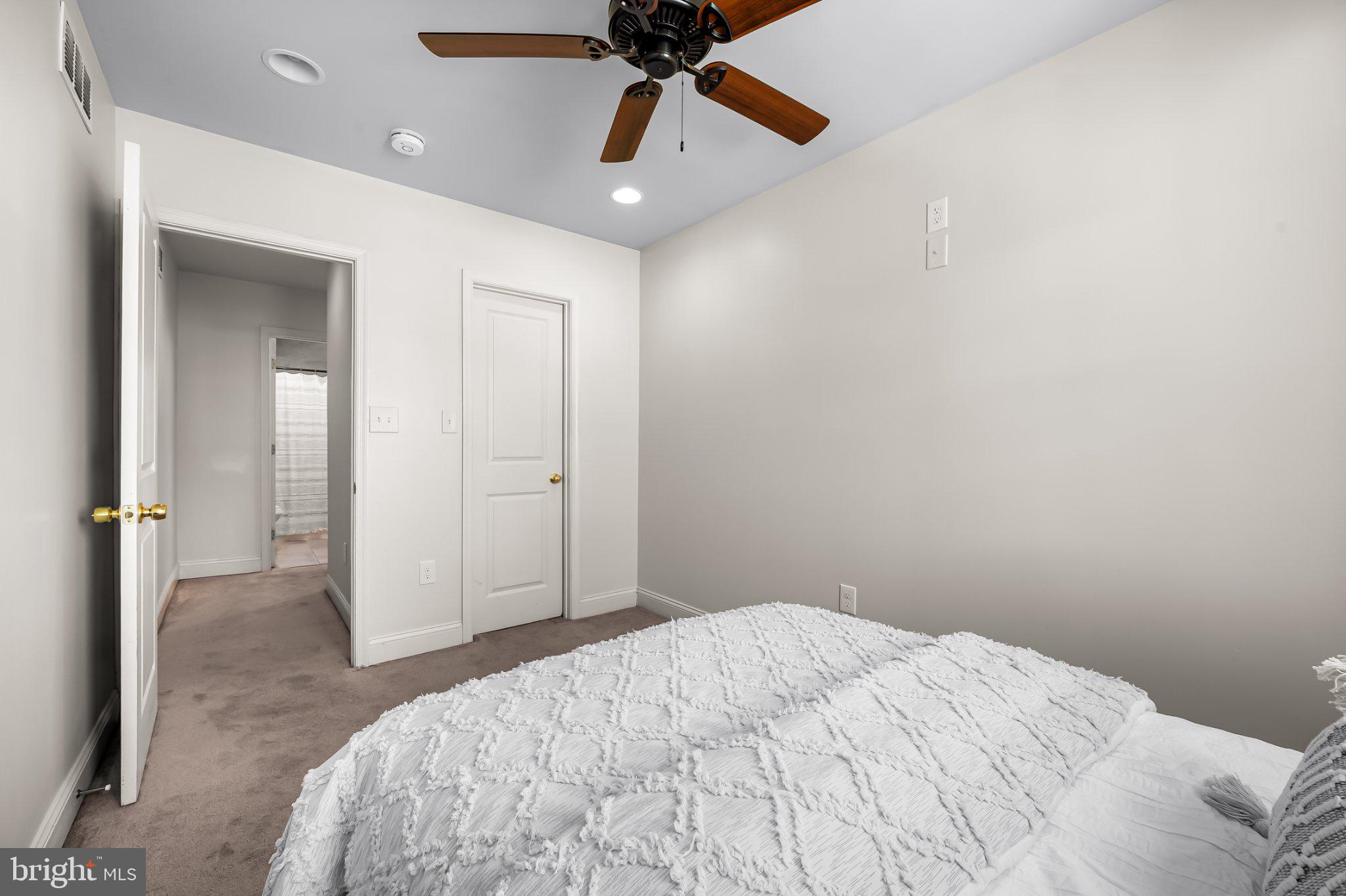 406 W 23RD STREET