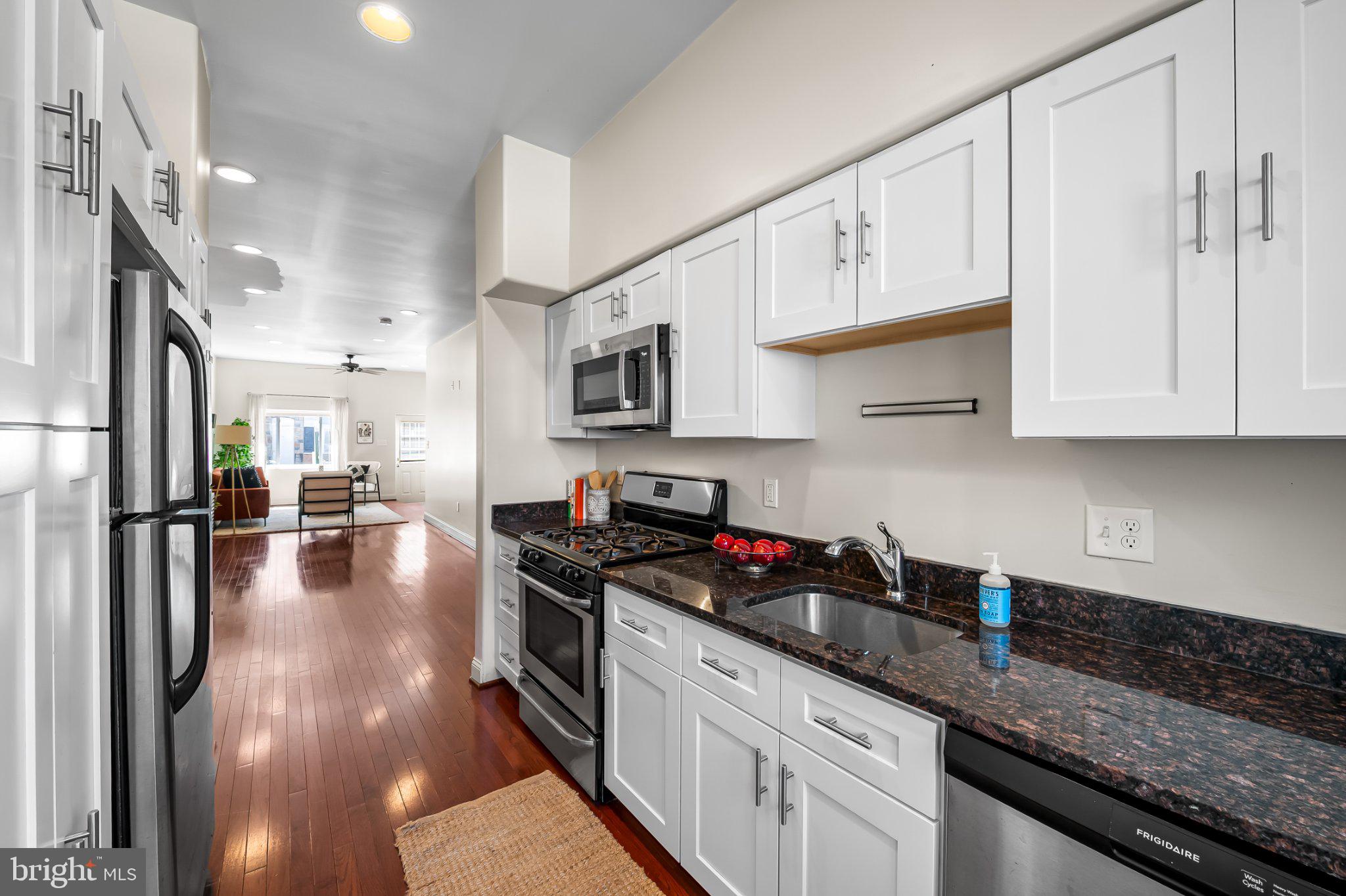 406 W 23RD STREET