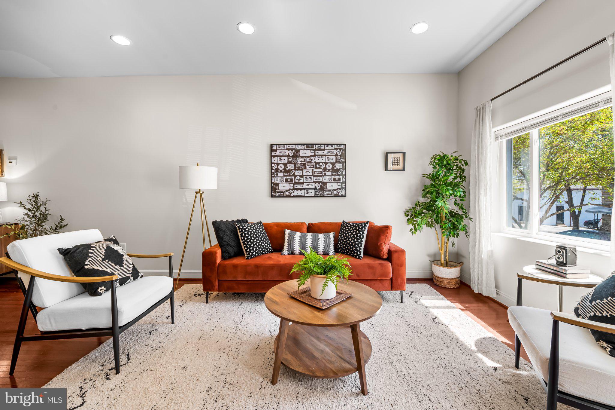 406 W 23RD STREET