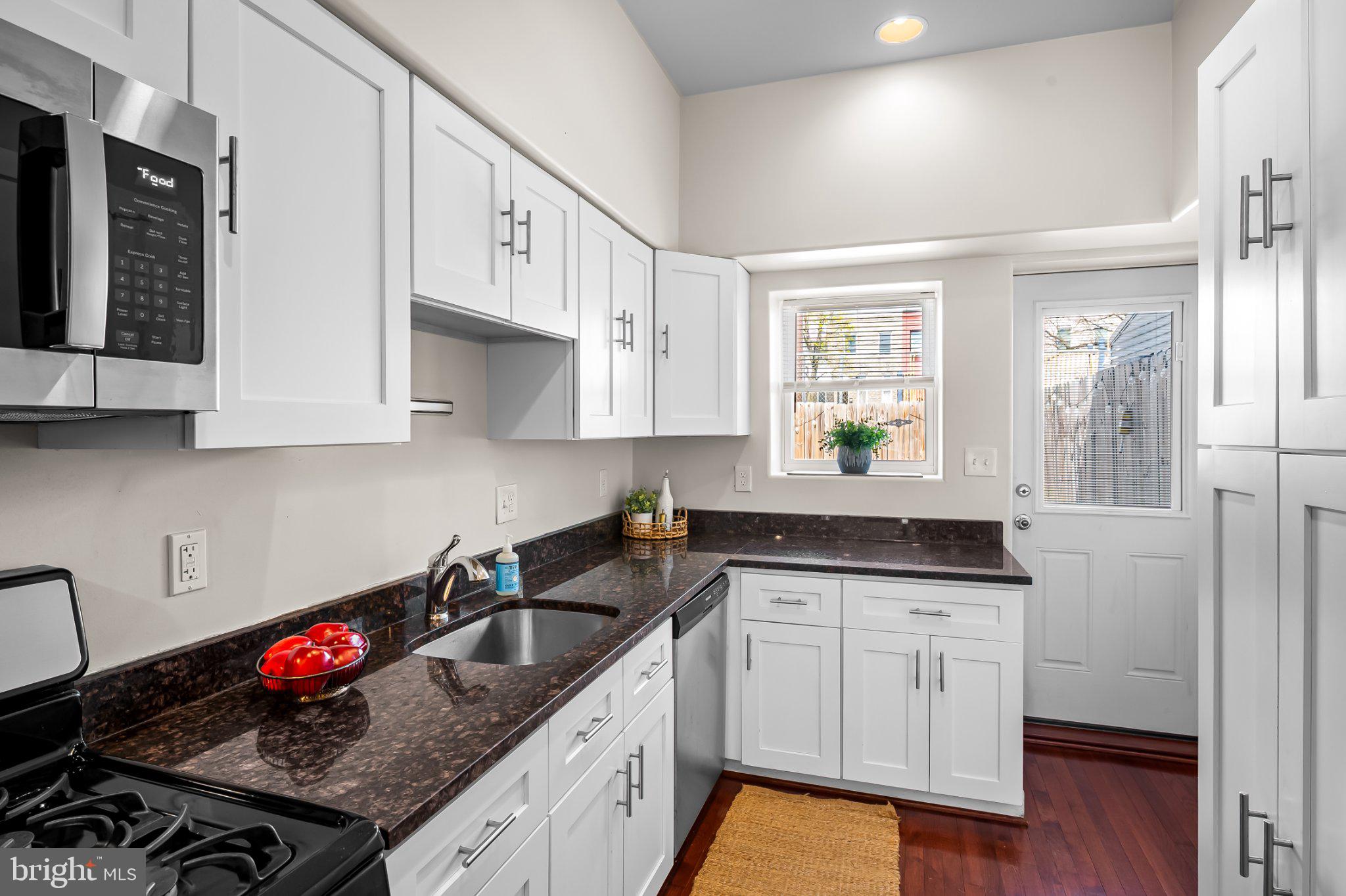 406 W 23RD STREET