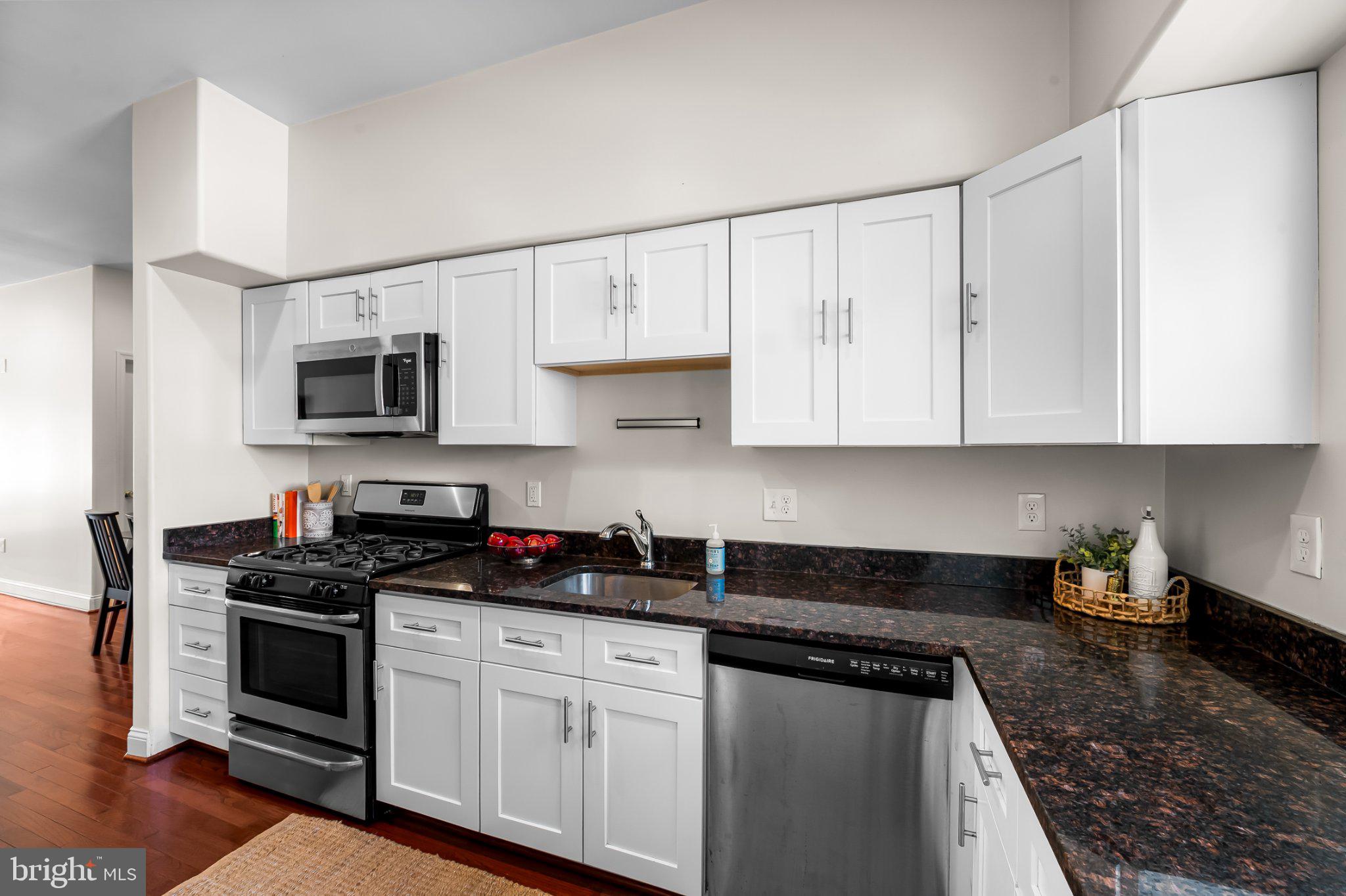 406 W 23RD STREET