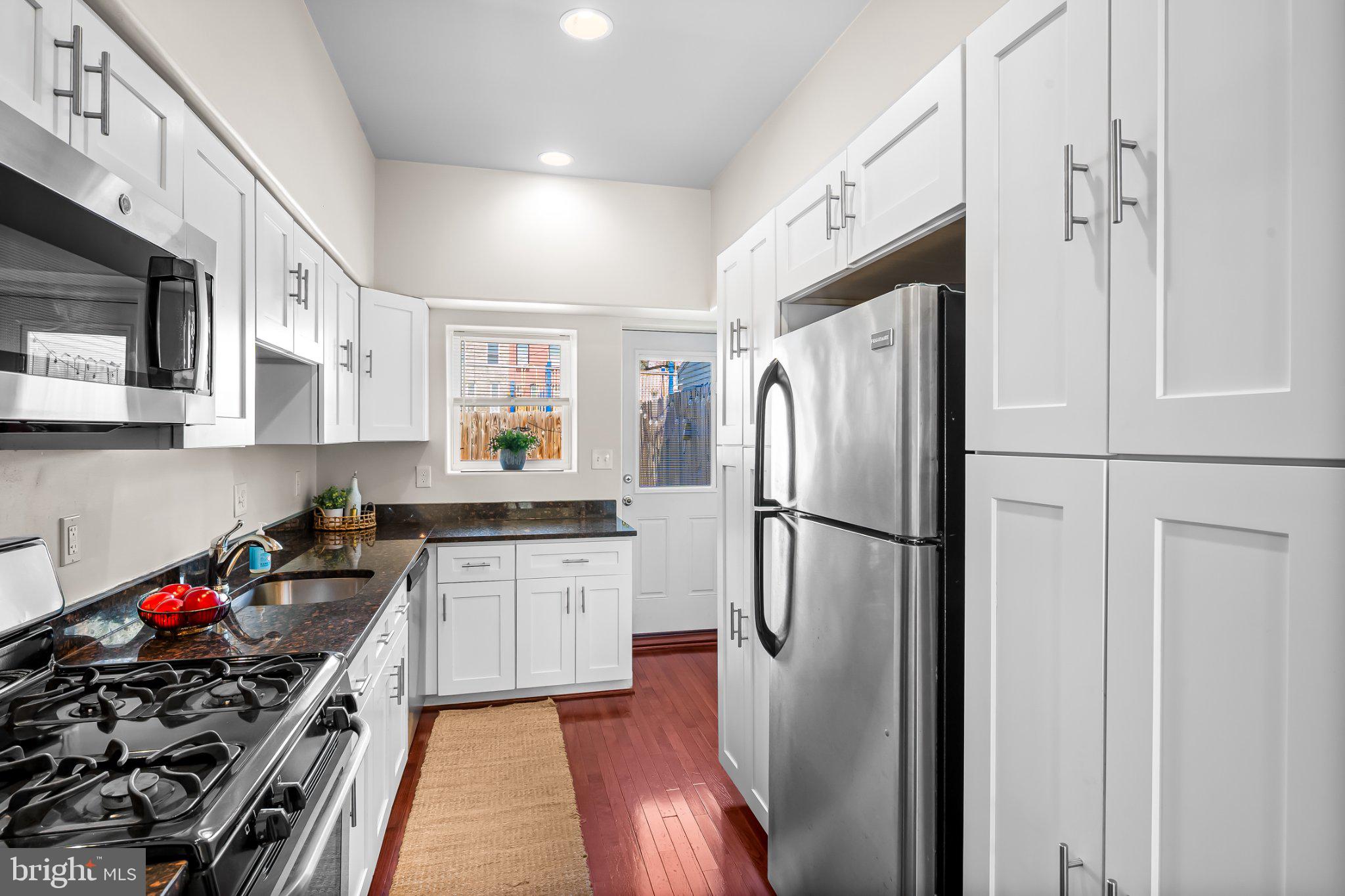 406 W 23RD STREET