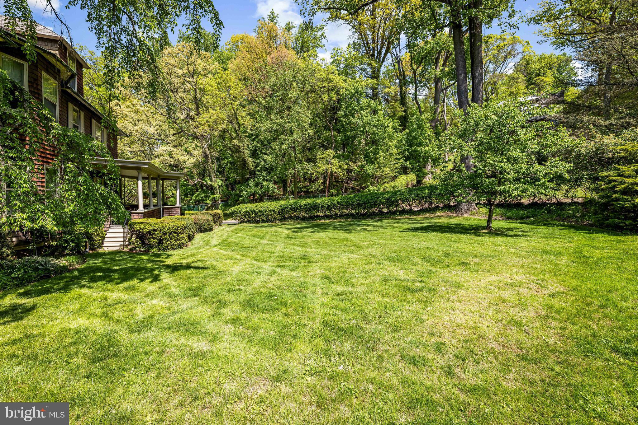 4 HILLSIDE ROAD