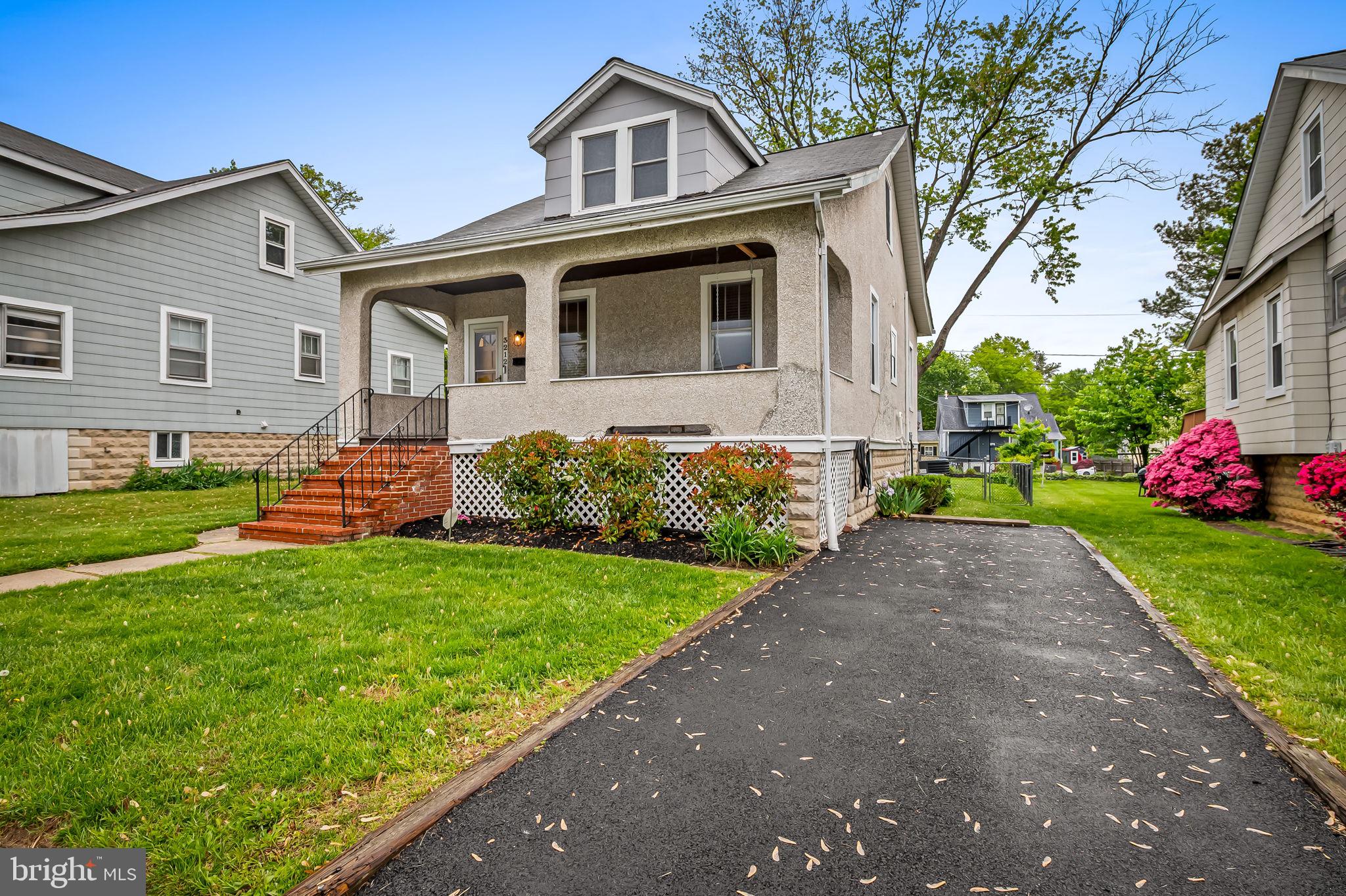 3212 WISTERIA AVENUE