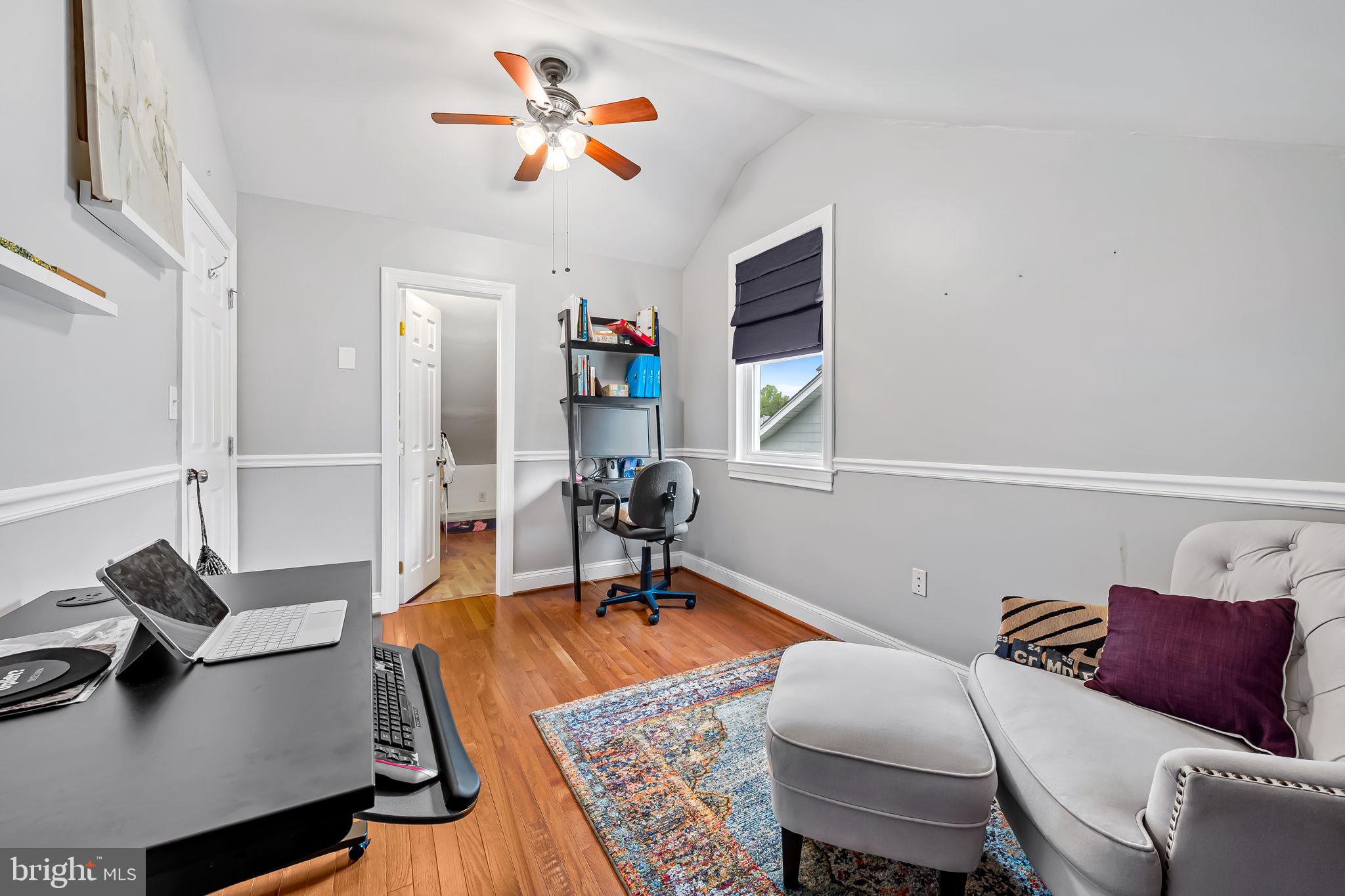 3212 WISTERIA AVENUE