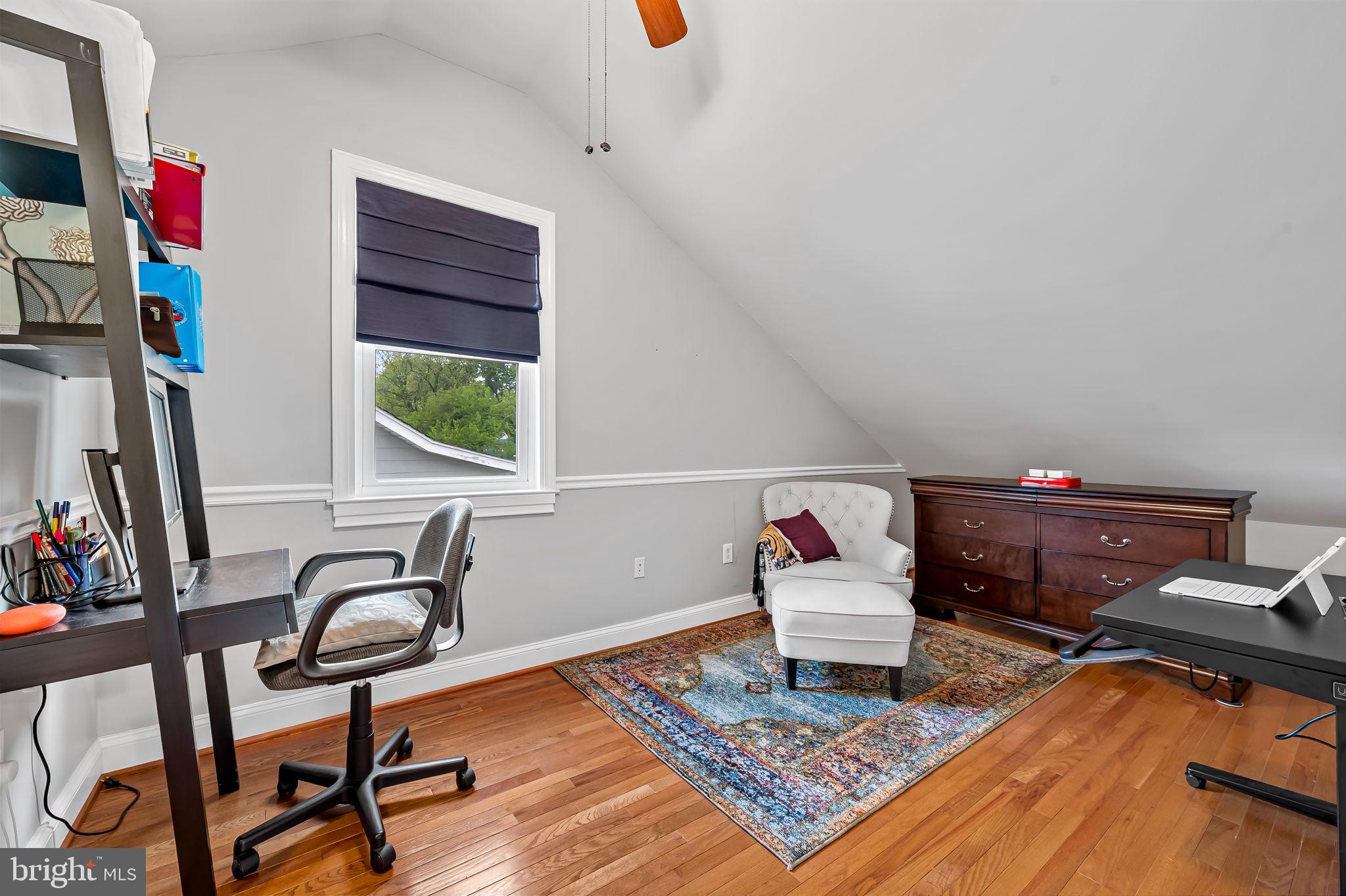 3212 WISTERIA AVENUE