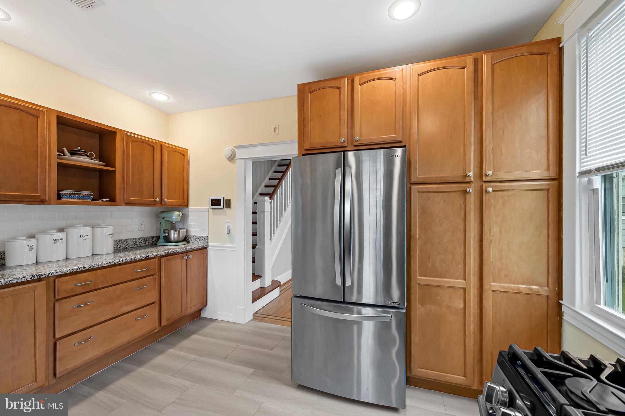 3212 WISTERIA AVENUE