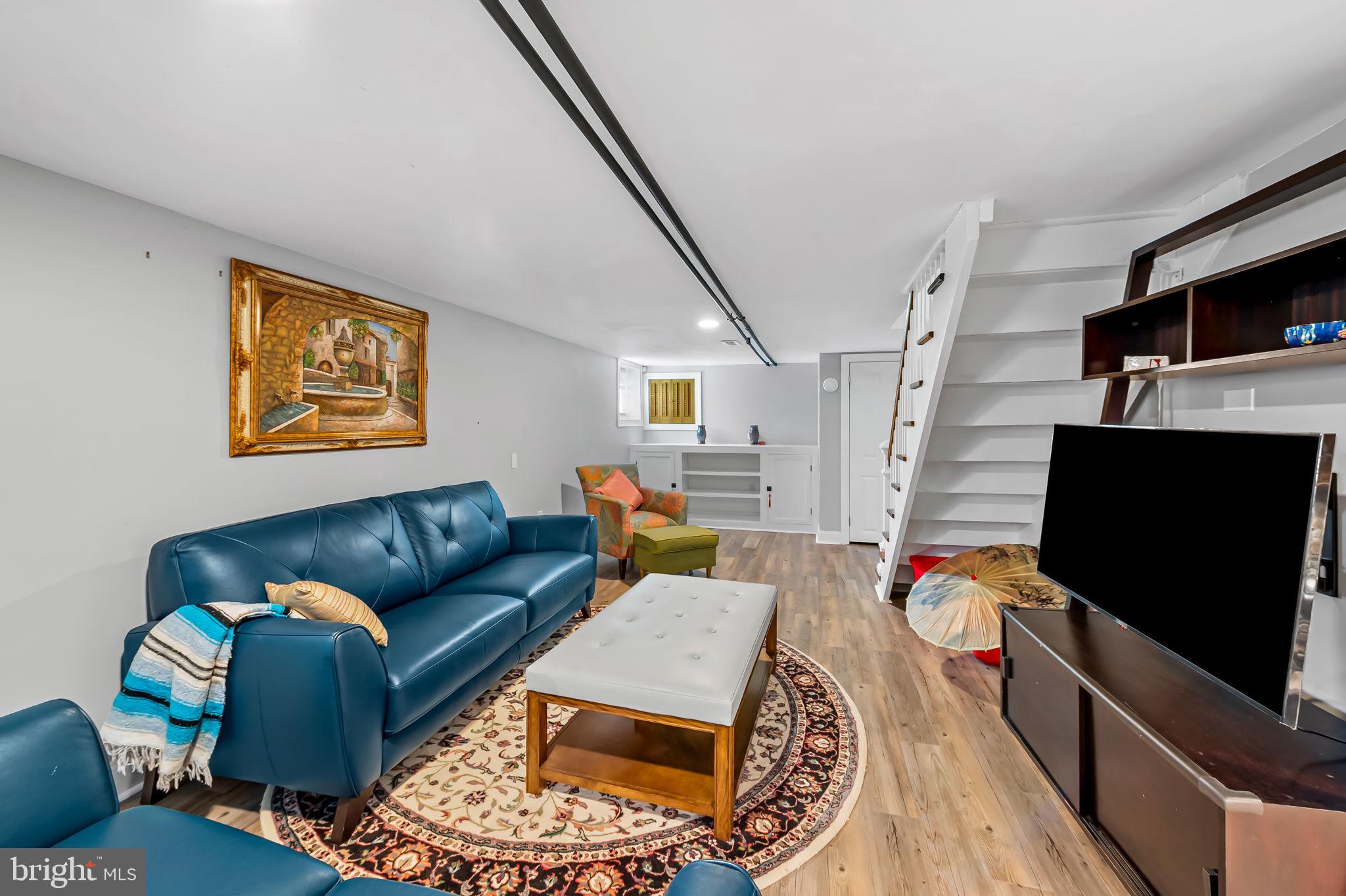 3212 WISTERIA AVENUE