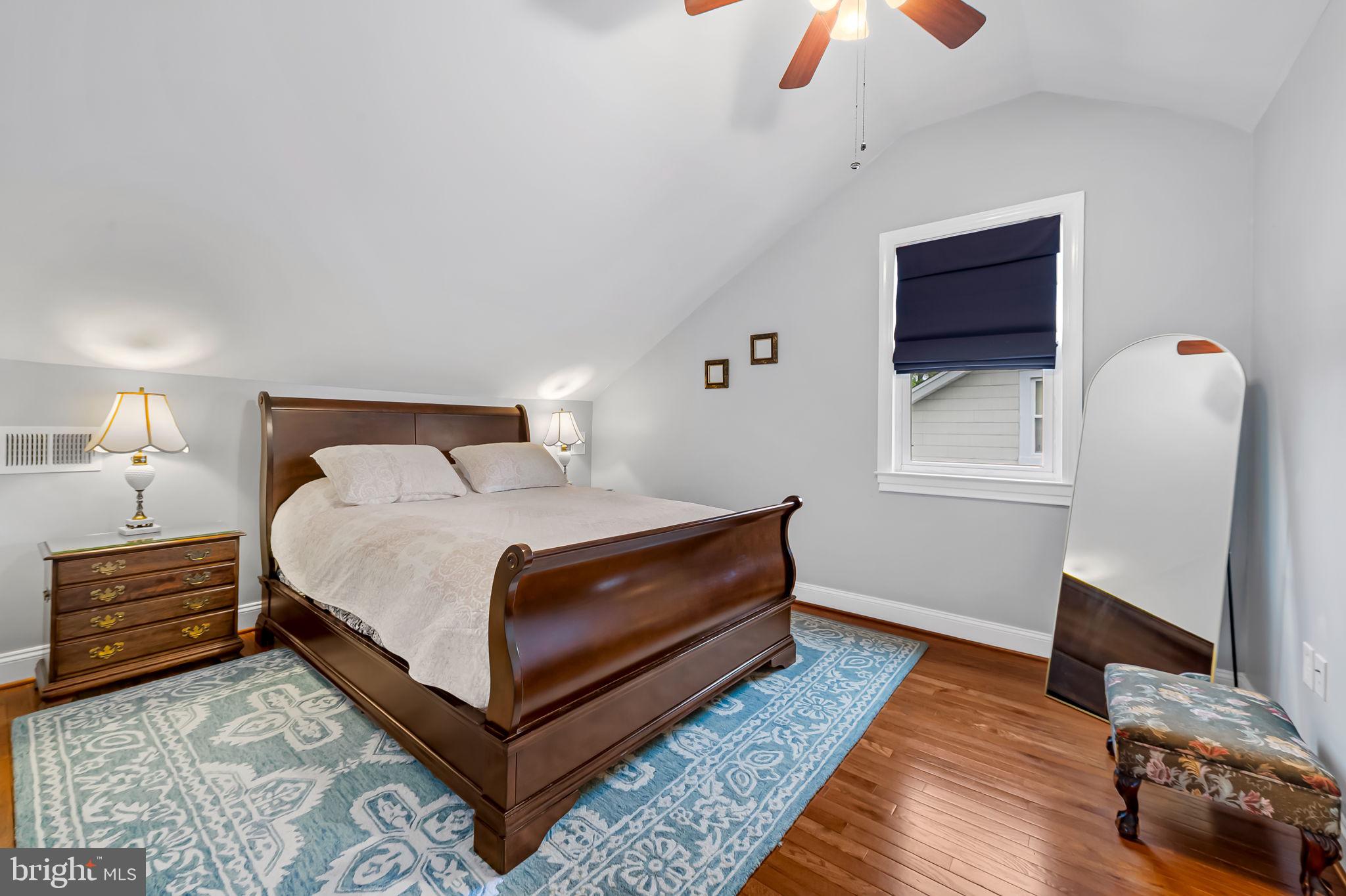 3212 WISTERIA AVENUE