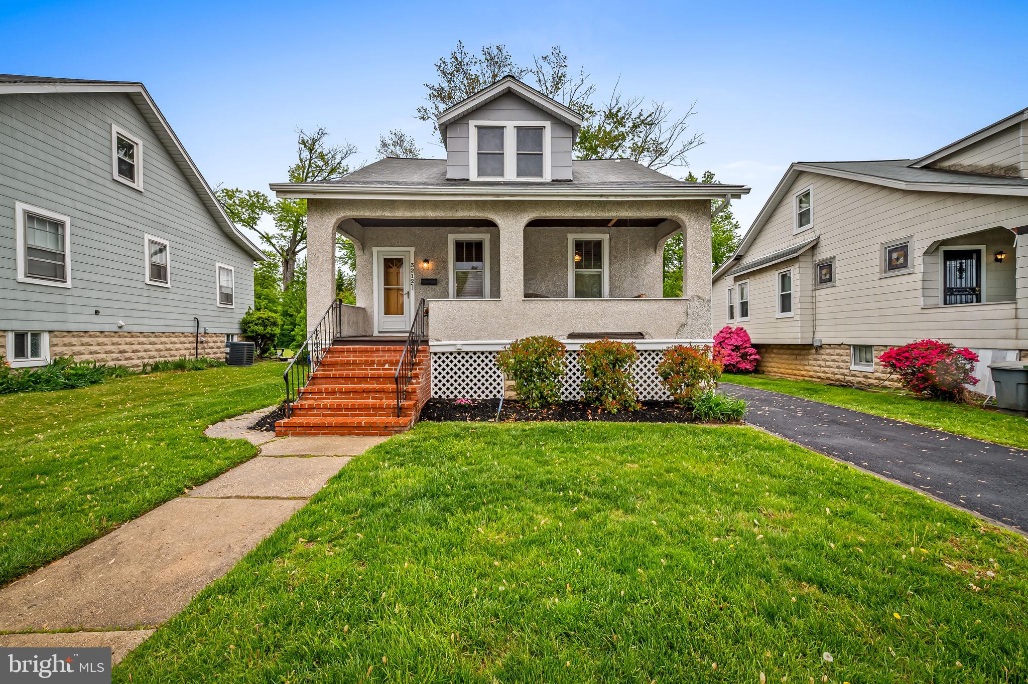 3212 WISTERIA AVENUE