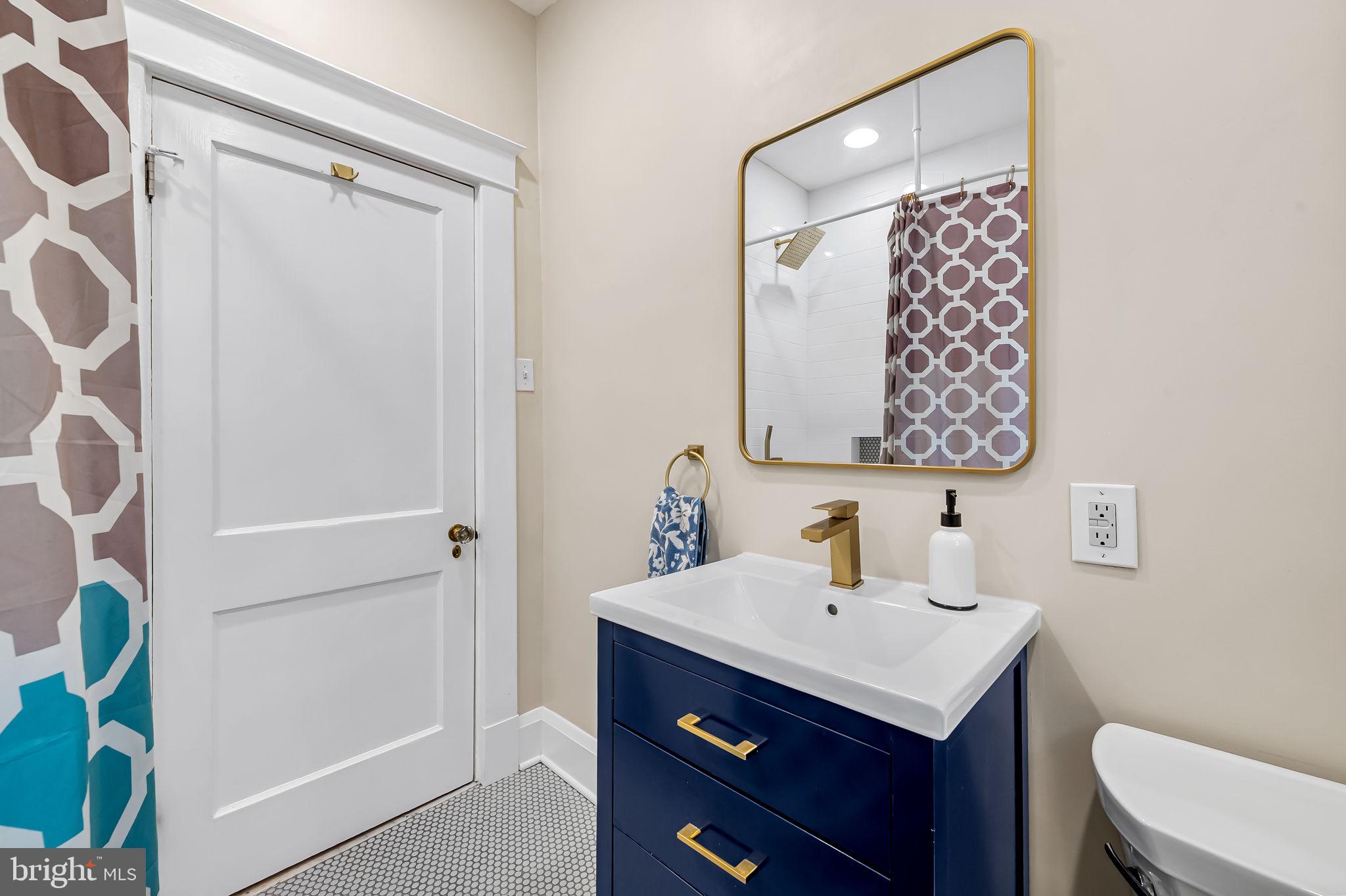 3212 WISTERIA AVENUE