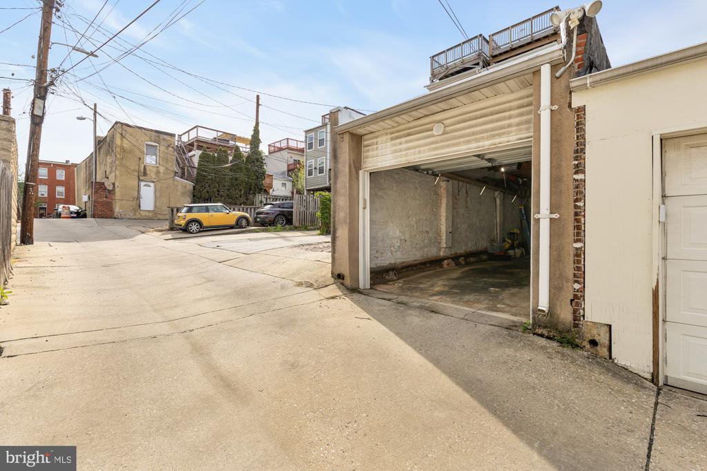 122 E OSTEND STREET