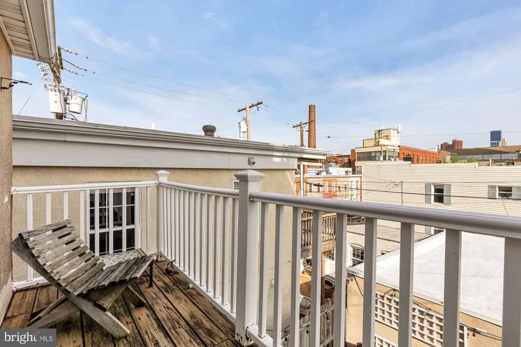 122 E OSTEND STREET
