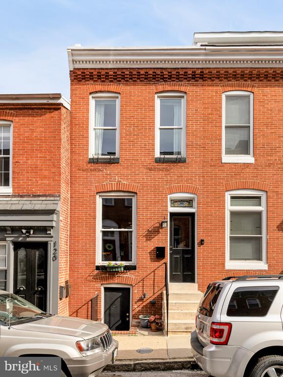 122 E OSTEND STREET