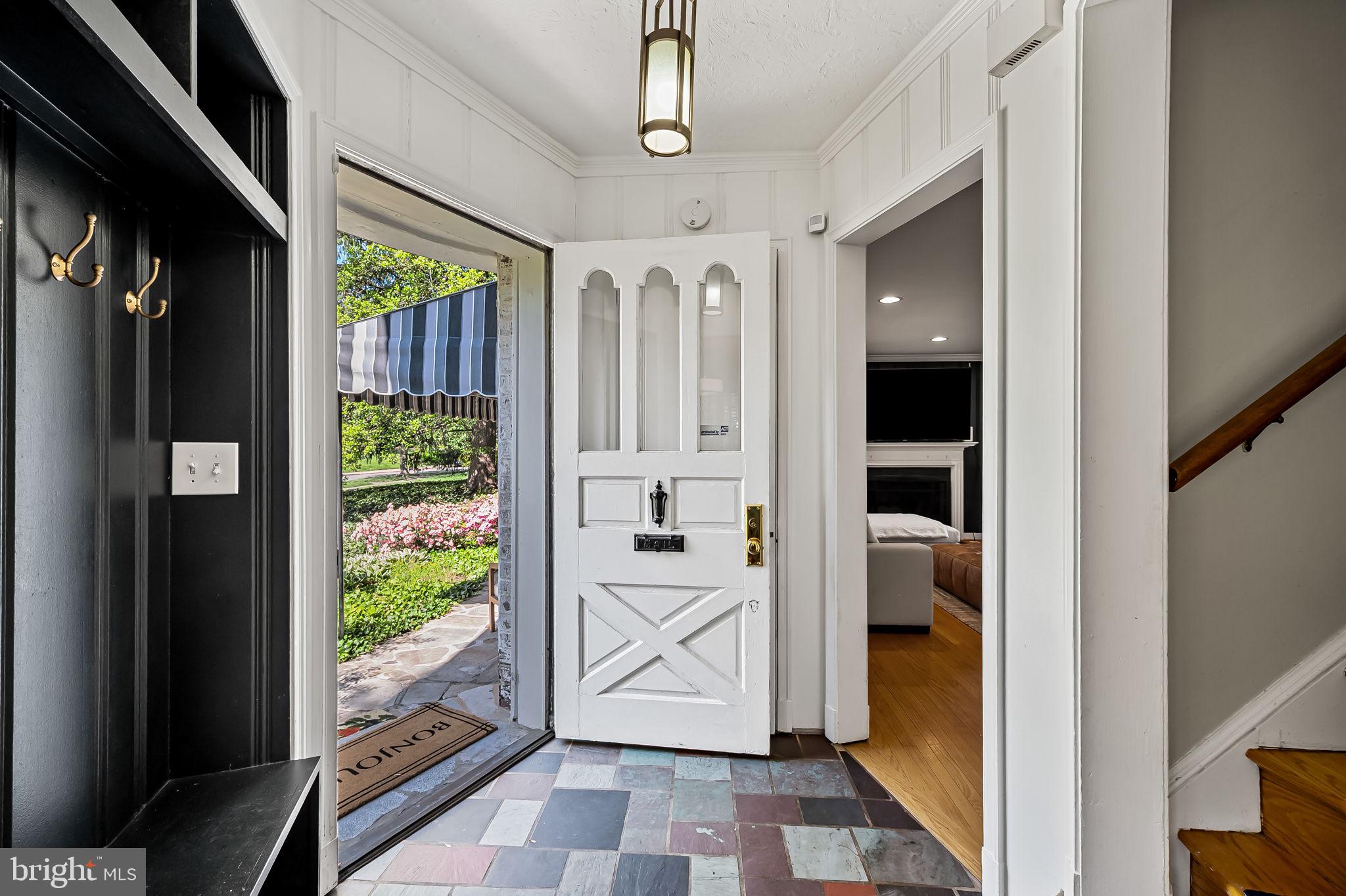 212 SAINT DUNSTANS ROAD