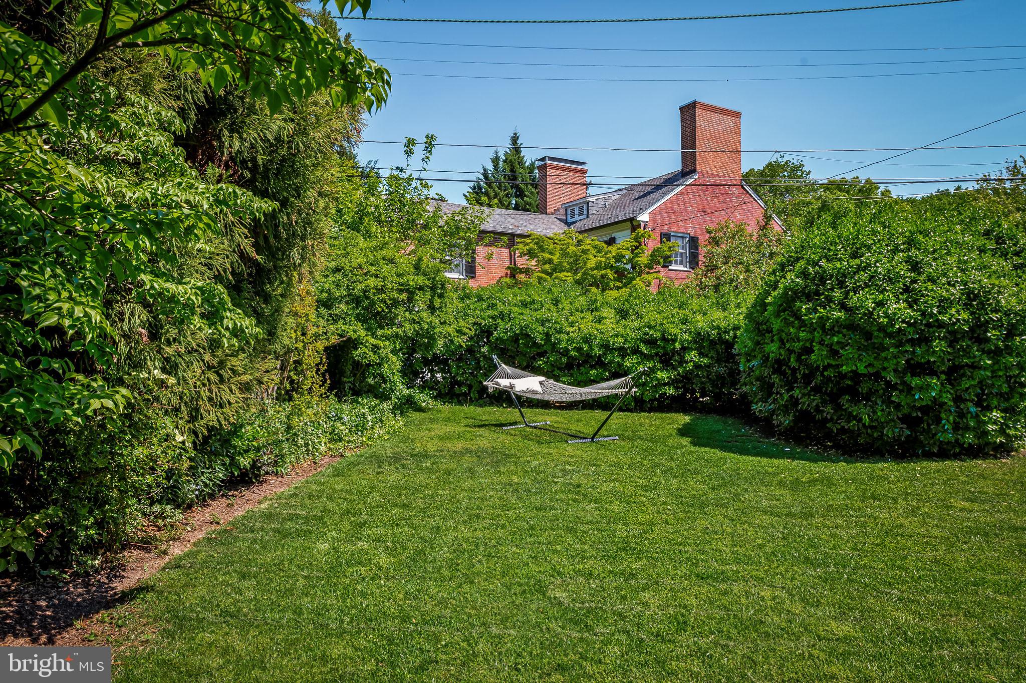 212 SAINT DUNSTANS ROAD