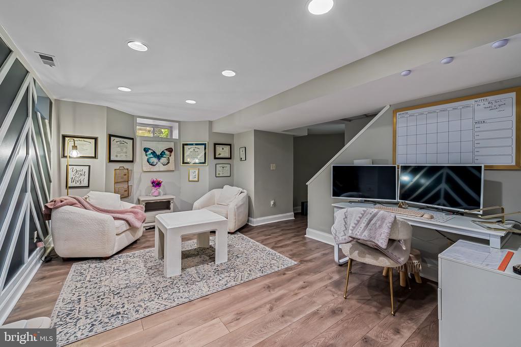 212 SAINT DUNSTANS ROAD