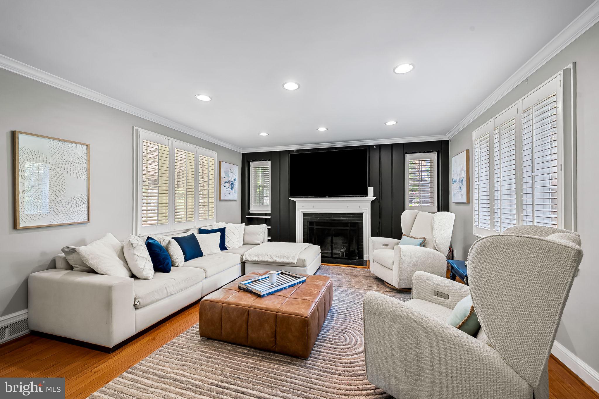 212 SAINT DUNSTANS ROAD