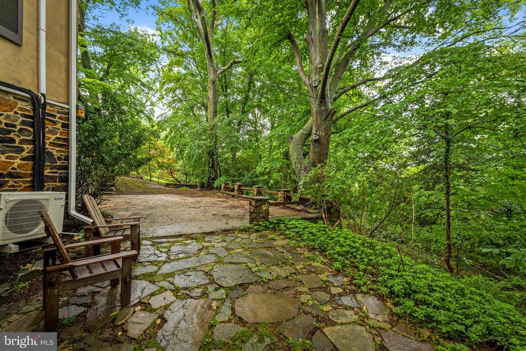 222 LONGWOOD ROAD