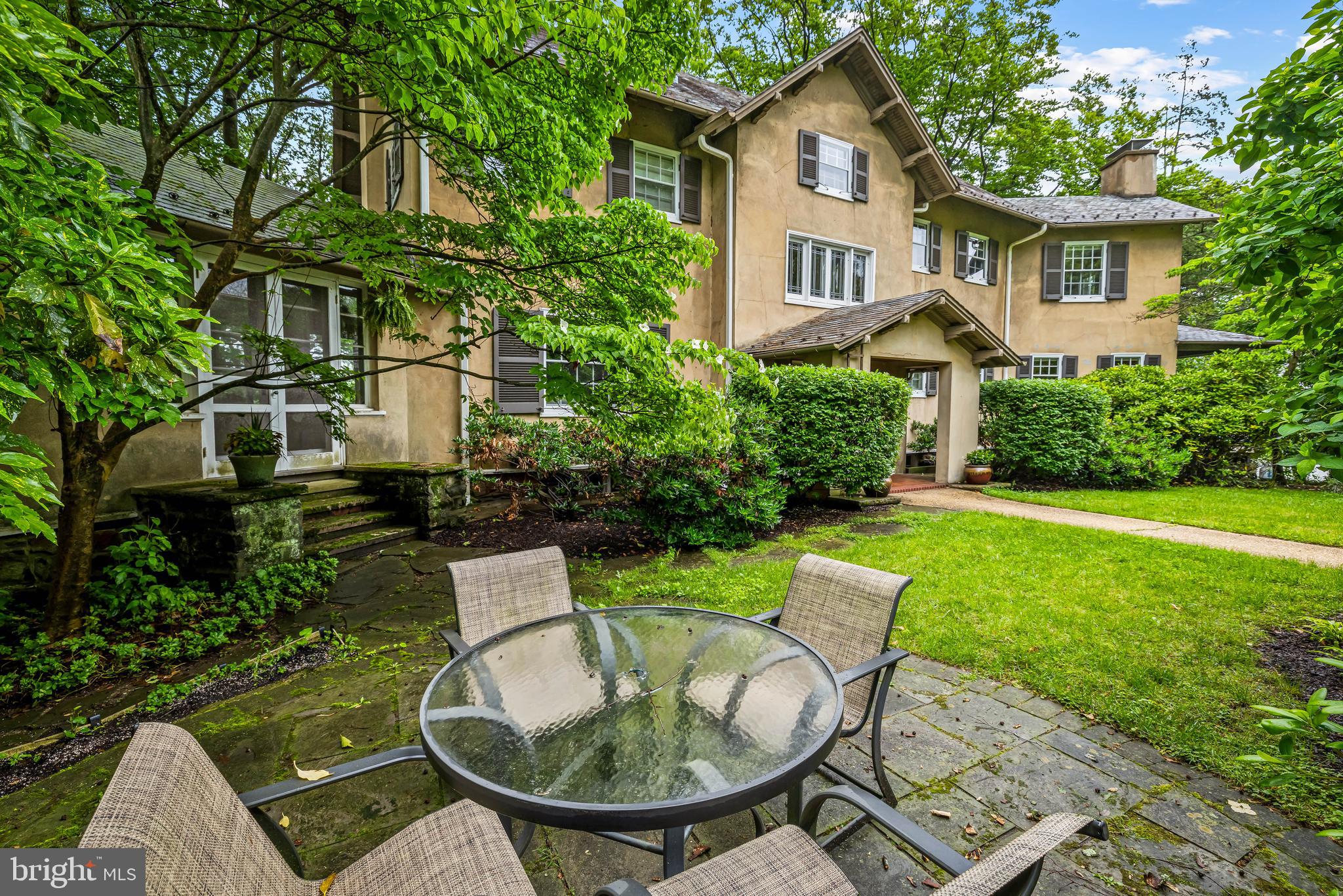 222 LONGWOOD ROAD