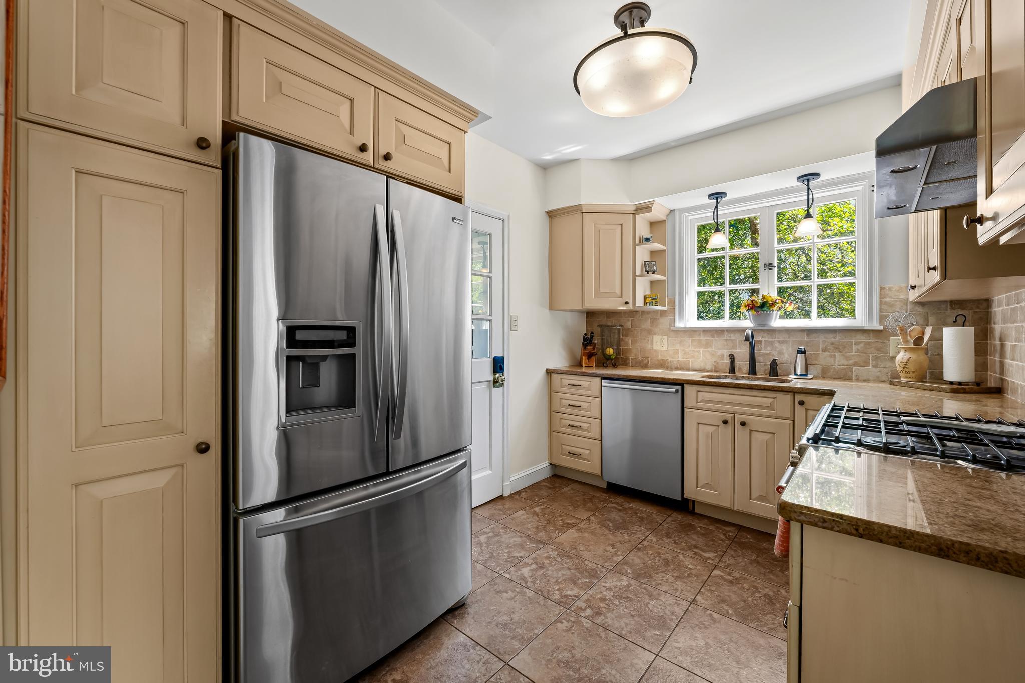 330 BROADMOOR ROAD