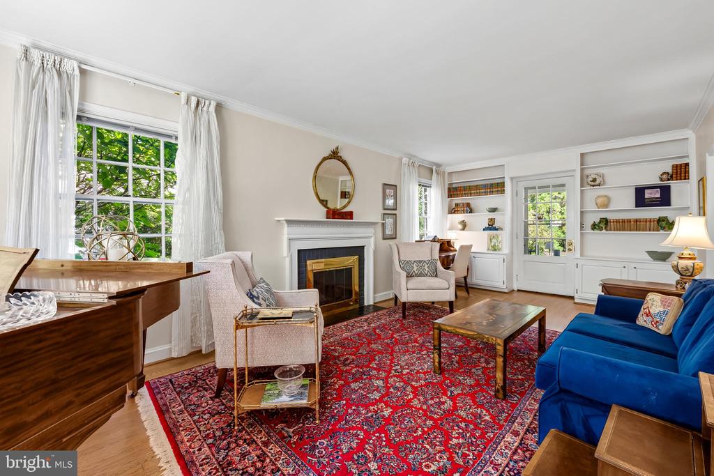 330 BROADMOOR ROAD