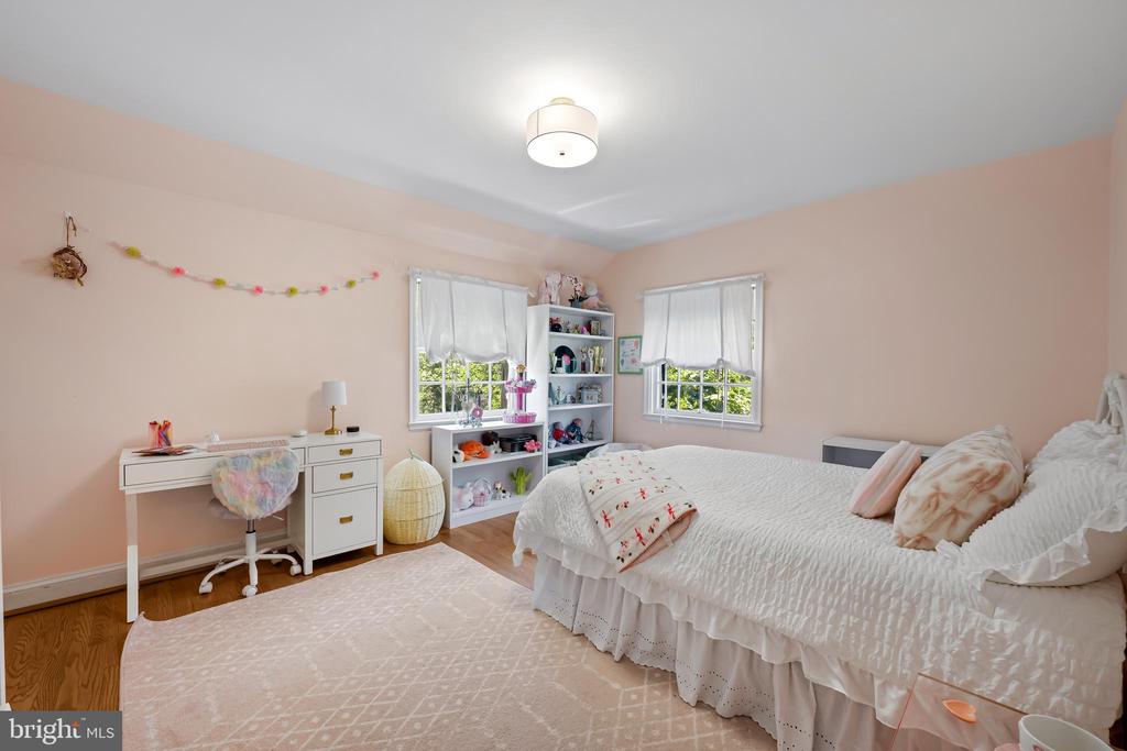 330 BROADMOOR ROAD