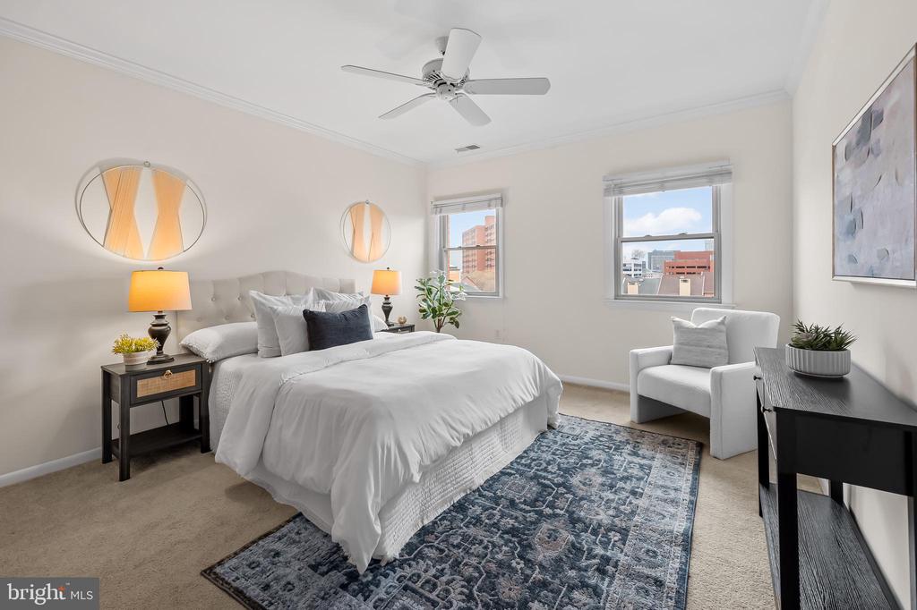 123 W BARRE STREET W Unit: 402